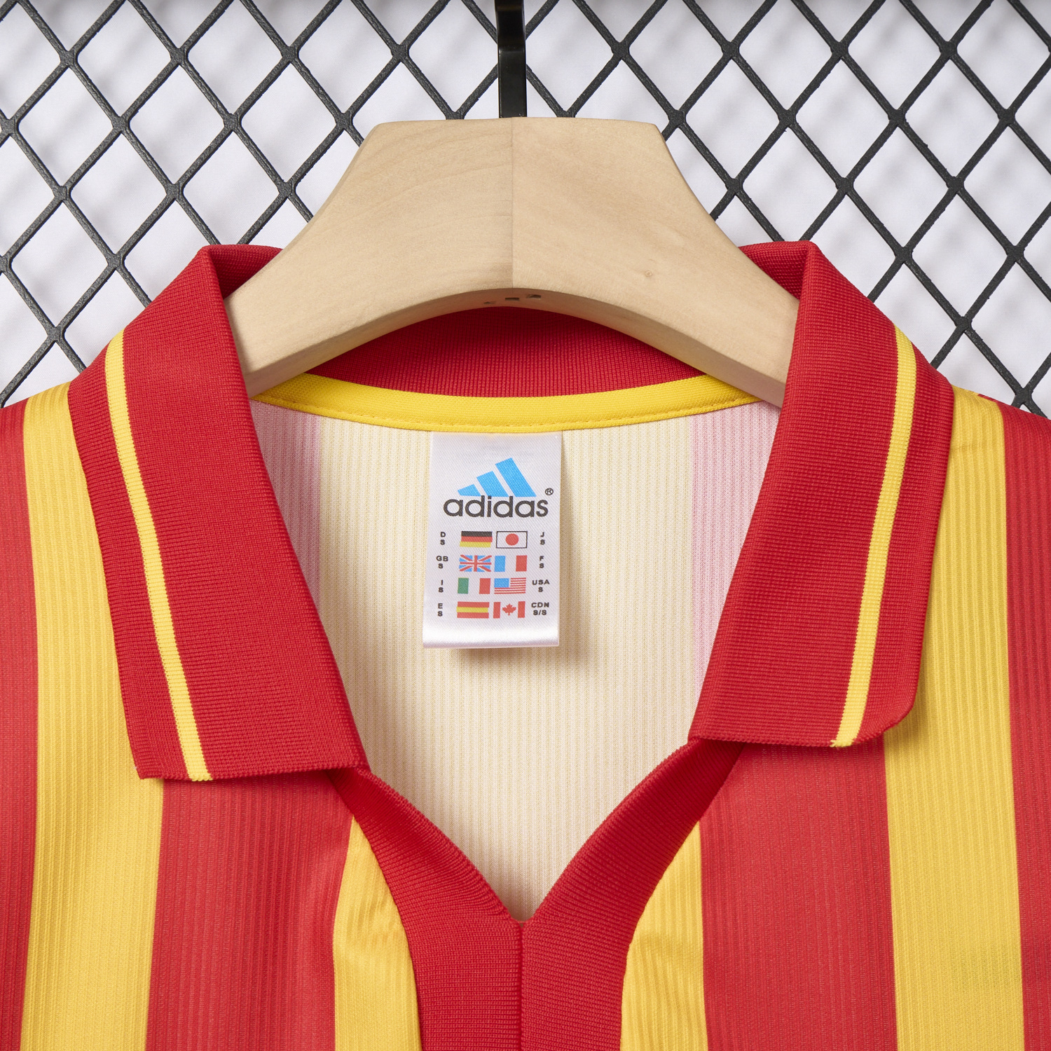 foot-Retro Galatasaray 2000-01 Home Jersey