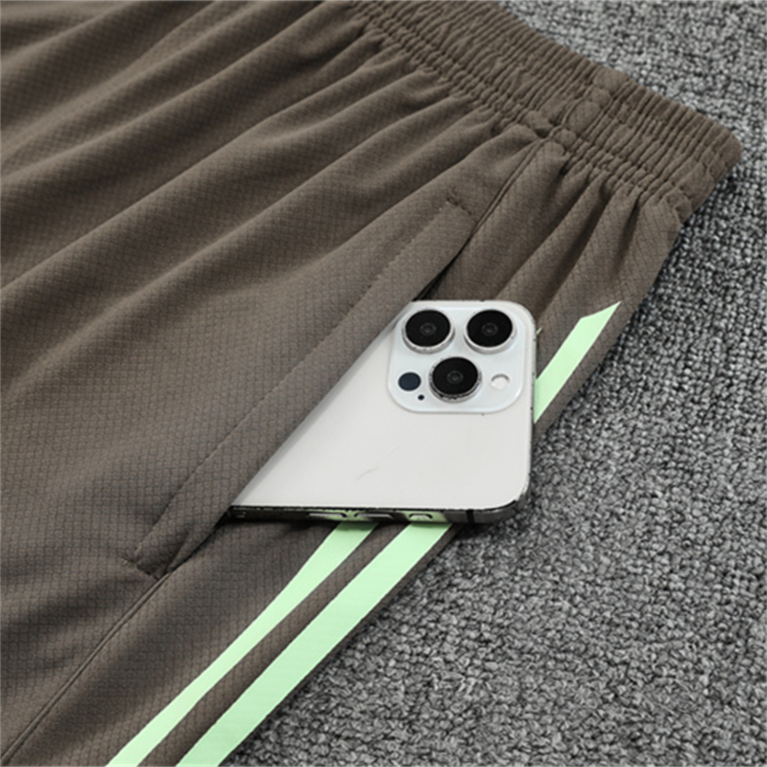 foot-Real Madrid 25-26 Short-Sleeve Training Set - Light Green Top and Dark Khaki Shorts