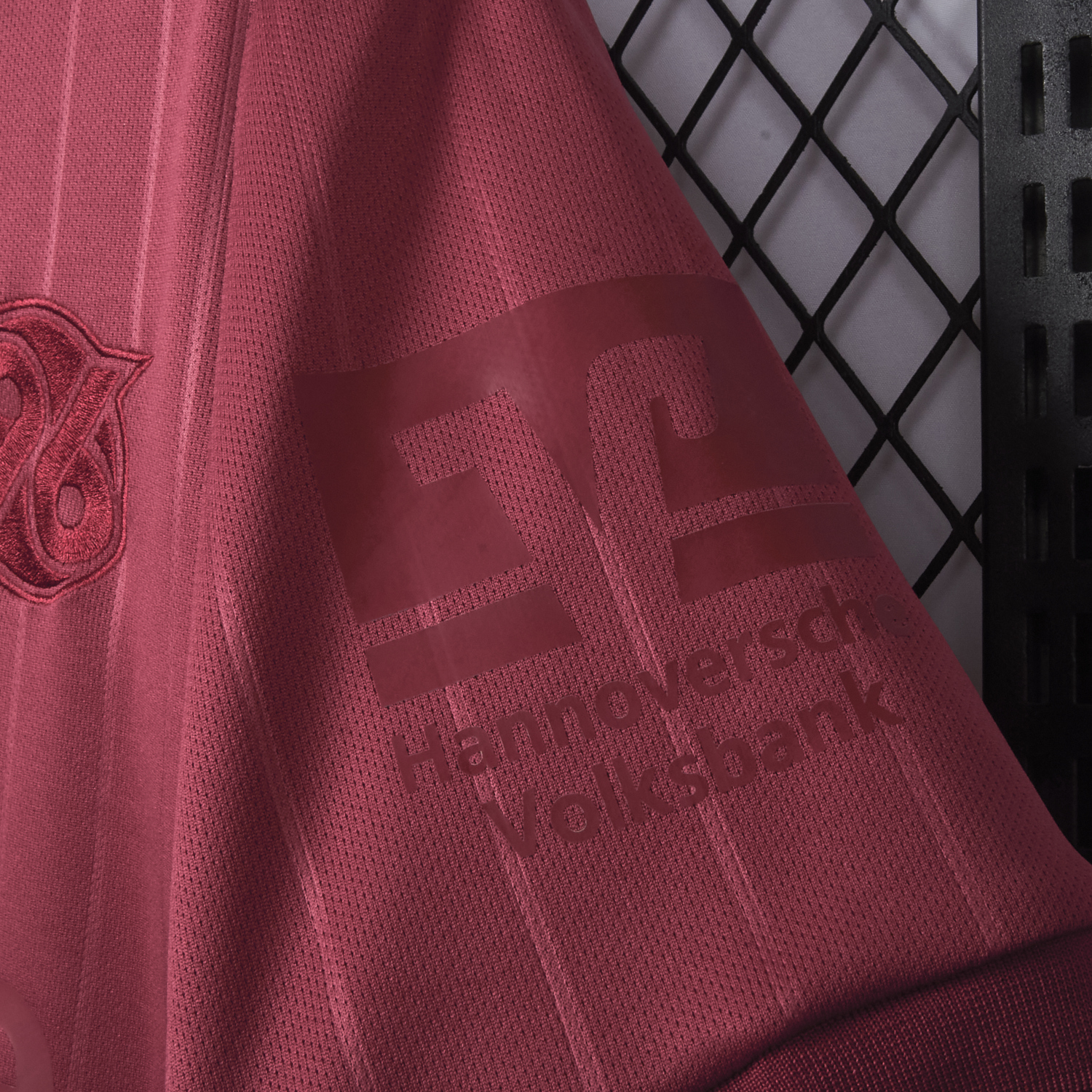 Unitedfootballkit.com | Hannover 96 25-26 130th Anniversary Jersey - Fans Version -Customize Name, Number and Patch | Worldwide Shipping
