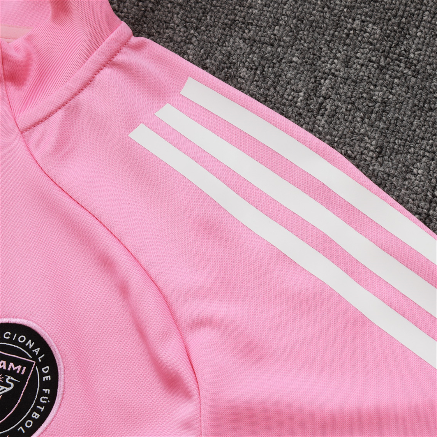 foot-INT M.A.M 25-26 Jacket Training Tracksuit - Pink Top and Black Pants