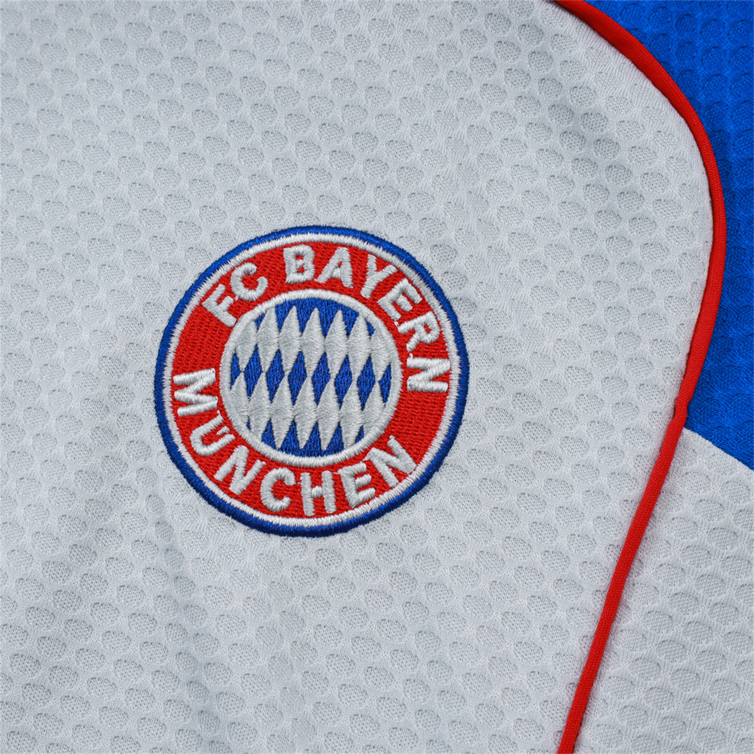 foot-Bayern Munich 25-26 Short-Sleeve Training Set - Grey Throwback Top & Shorts