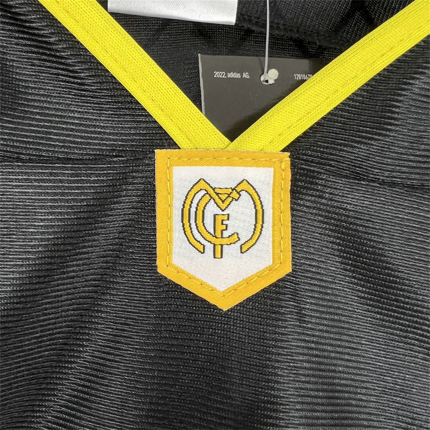 foot-Retro Real Madrid 1999-01 Away Long Sleeves Jersey
