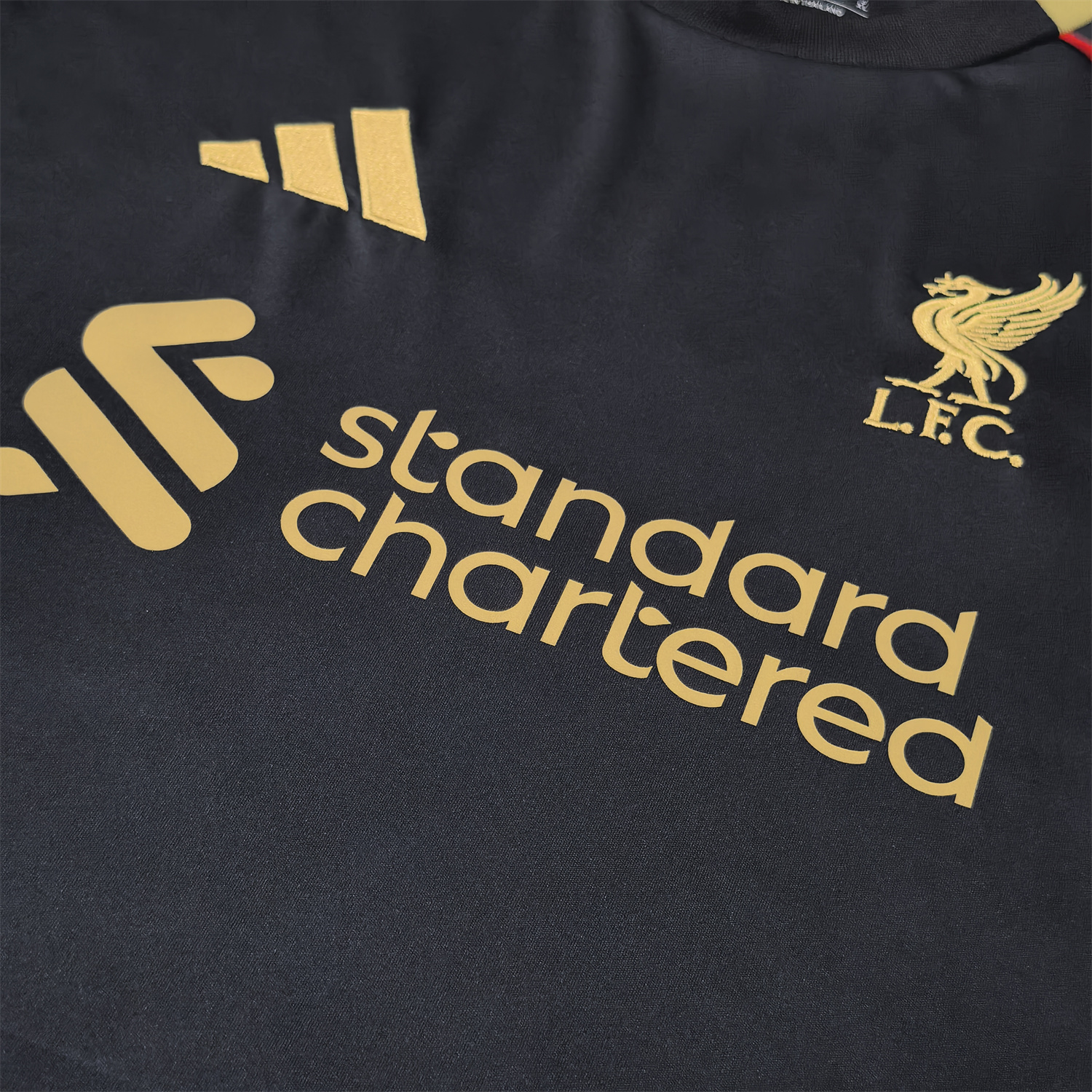 foot-Liver.pool 25-26 Black Gold Special Jersey with Red Lines - Fans Version