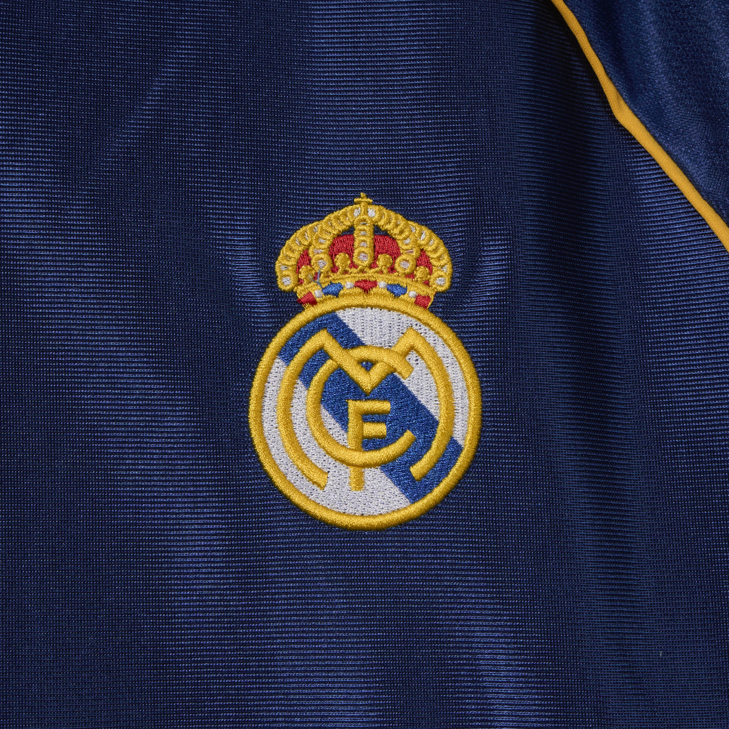 foot-Retro Real Madrid 1998-99 Third Jersey