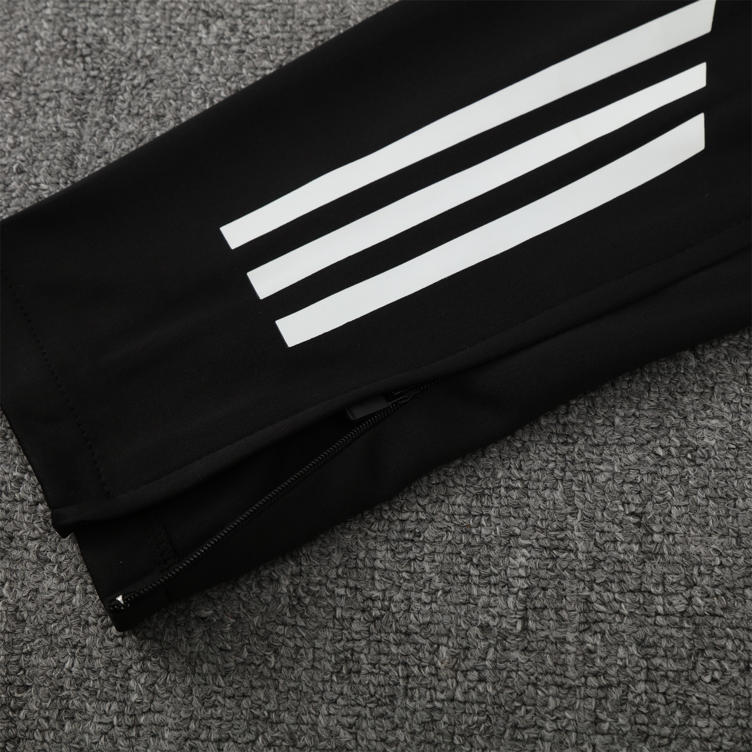 foot-Atletico Mineiro 25-26 Long Sleeve Training Set - Yellow Top & Black Pants