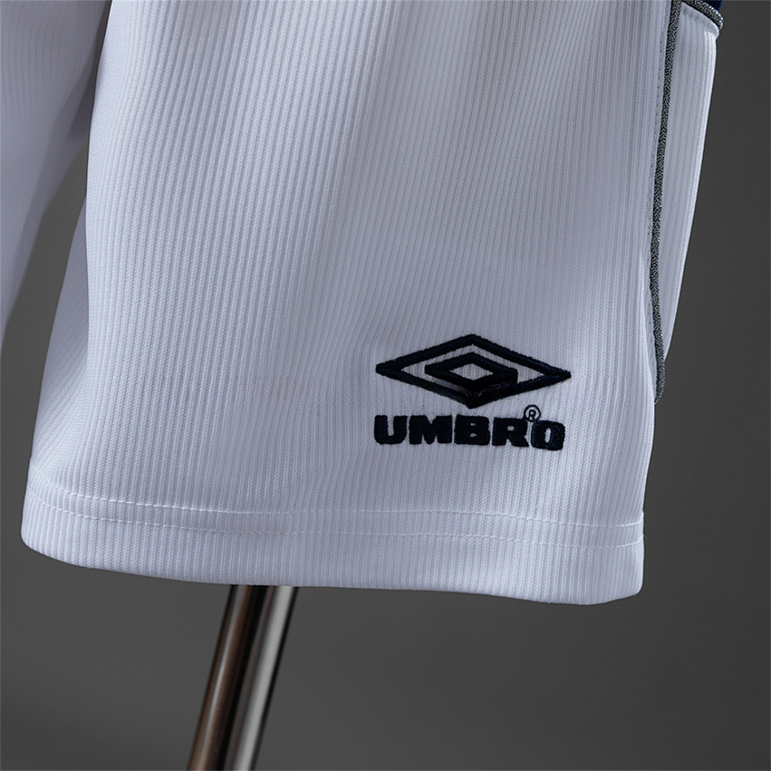 Funinjersey-Retro Manchester United 1999-00 Home Shorts