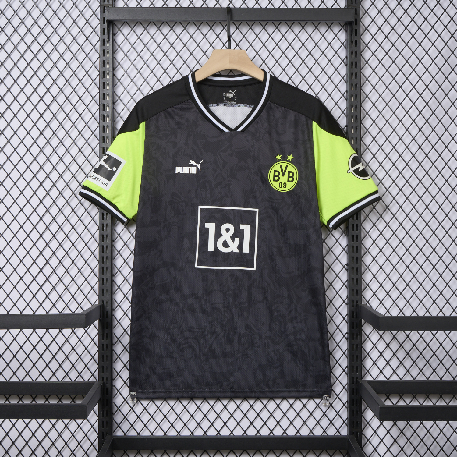 foot-Retro Dortmund 2020-21 Black Special Edition Jersey