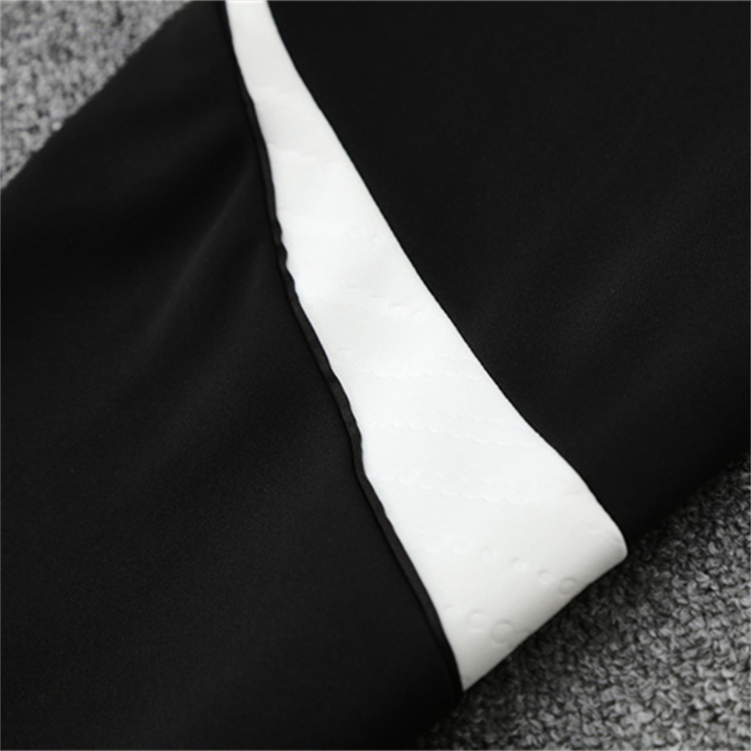 foot-Liver.pool 25-26 Long Sleeve Training Set - Black Top & Black Pants