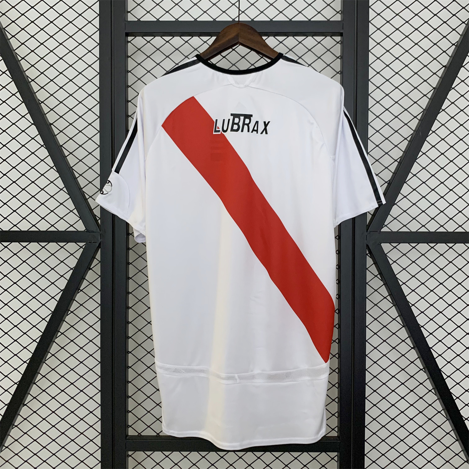 foot-Retro River Plate 2006-07 Home Jersey