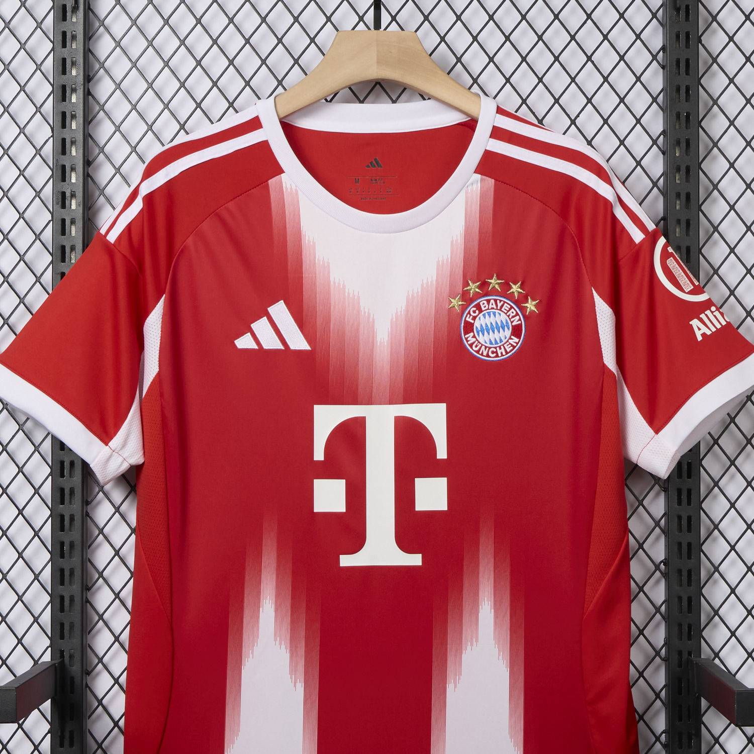 foot-Bayern Munich 25-26 Home Red Jersey - Fans Version