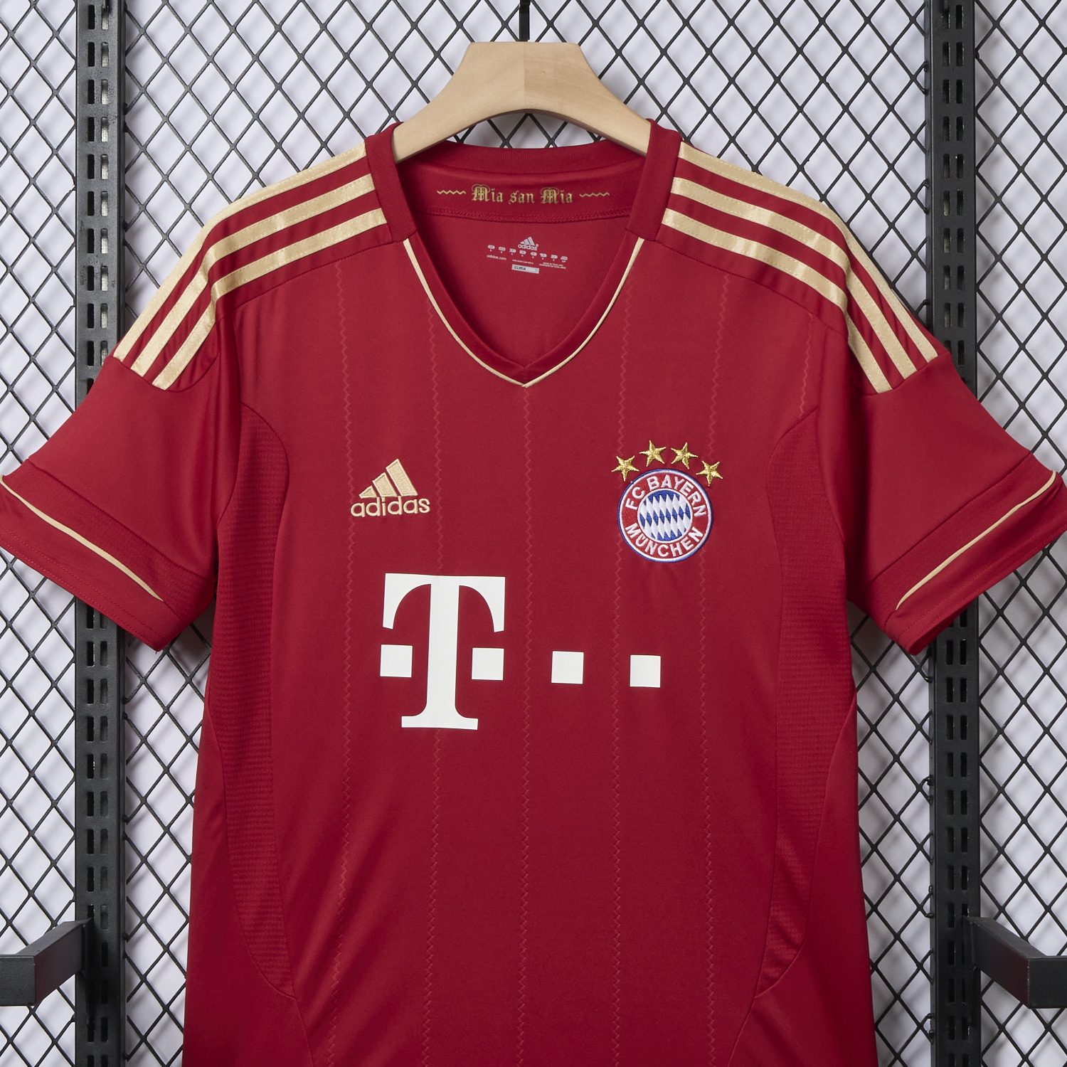 foot-Retro Bayern Munich 2012-13 Home Jersey