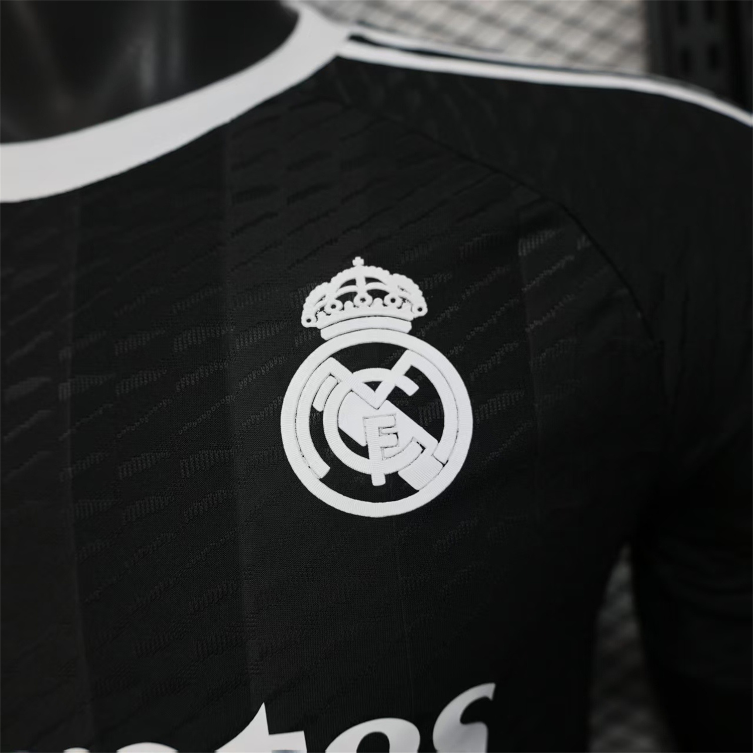 foot-Real Madrid 25-26 Black Terrace Goalkeeper Jersey - Player Version