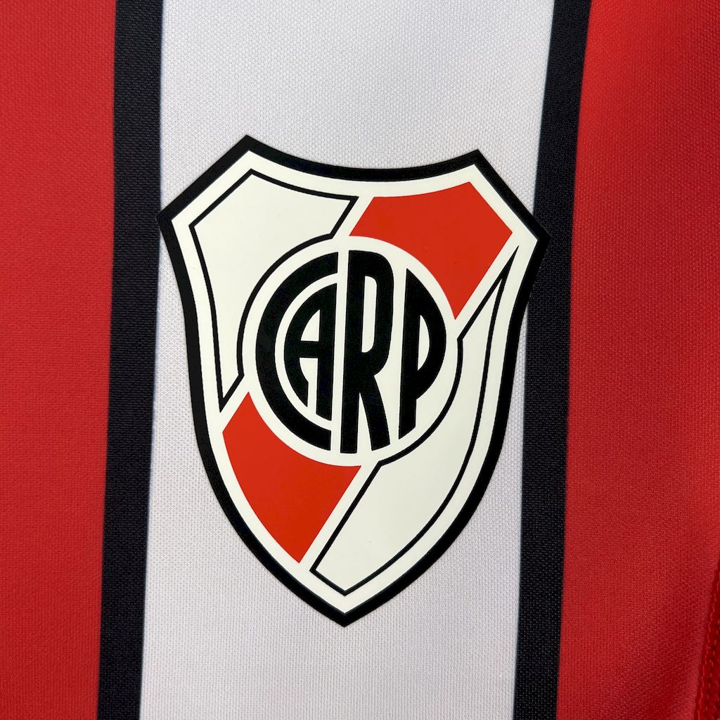 foot-Retro River Plate 2003-04 Away Jersey