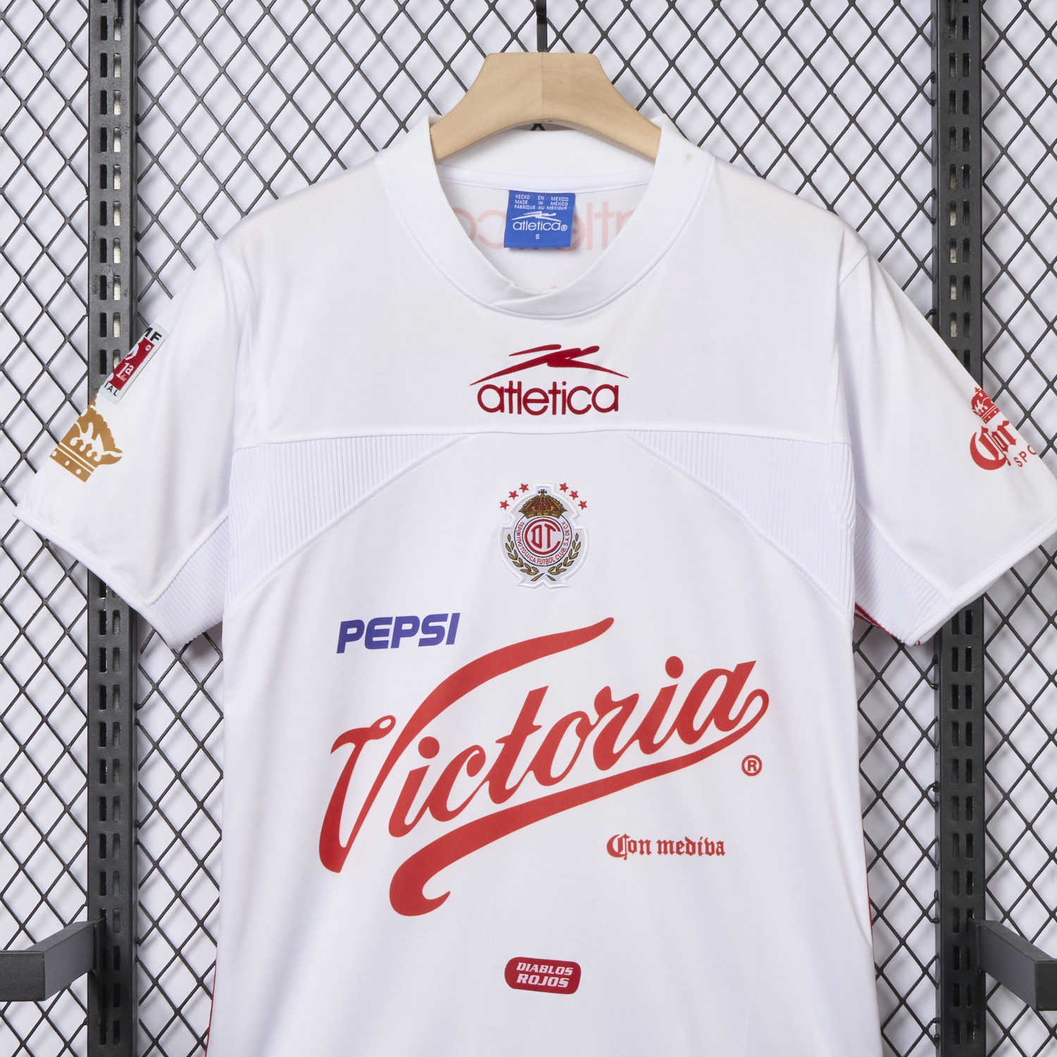 foot-Retro Toluca 2000-01 Away Jersey