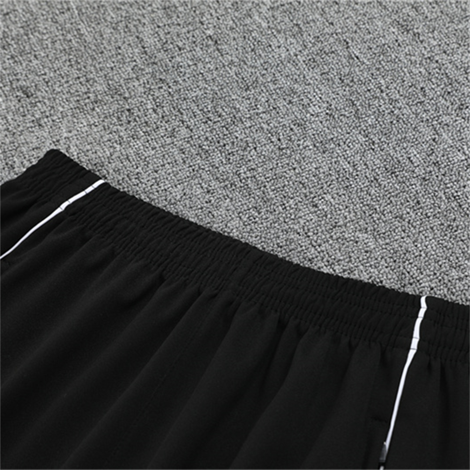 foot-Germany 25-26 Long Sleeve Training Set - White Top and Black Pants