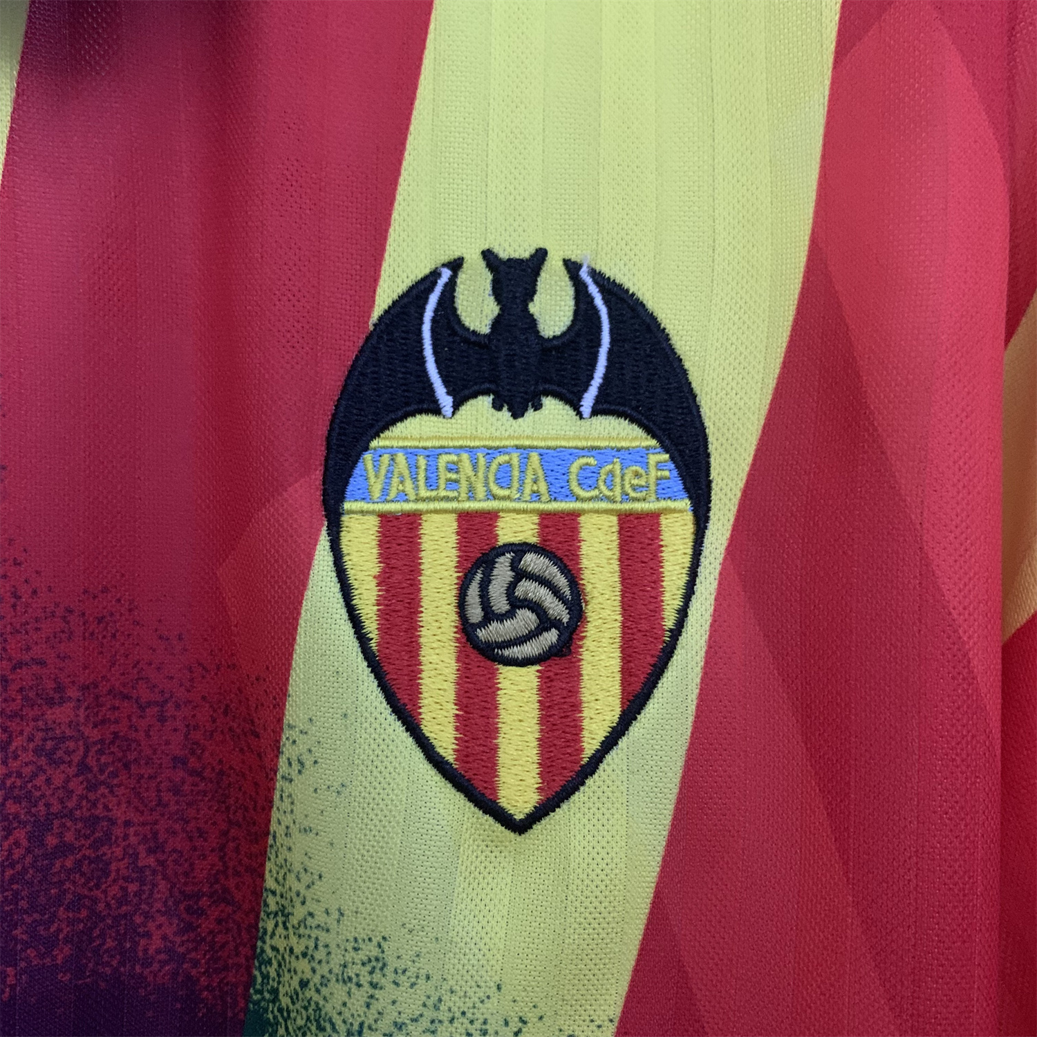 foot-Retro Valencia 1995-96 Away Jersey