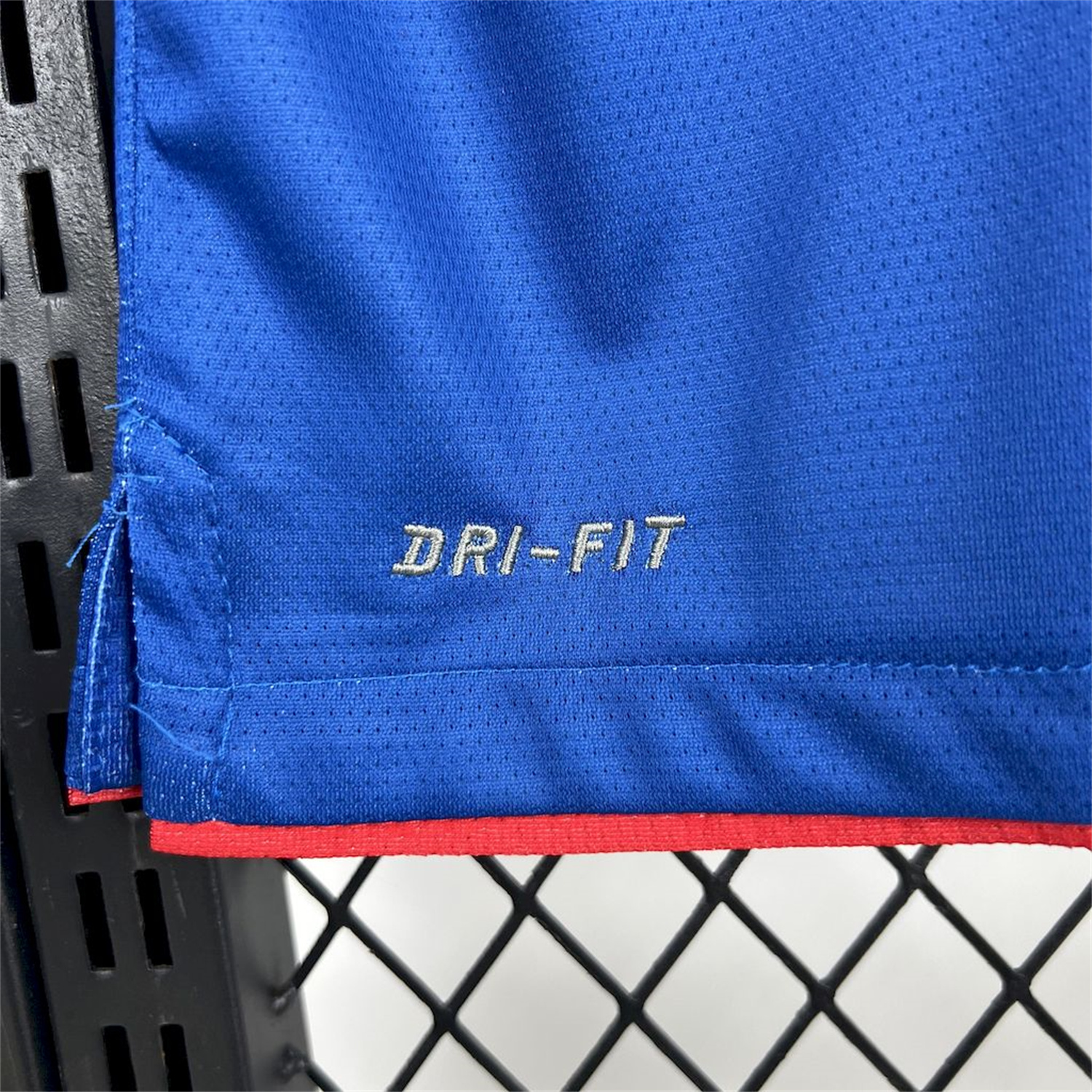 foot-Retro Atletico Madrid 2010-11 Away Jersey