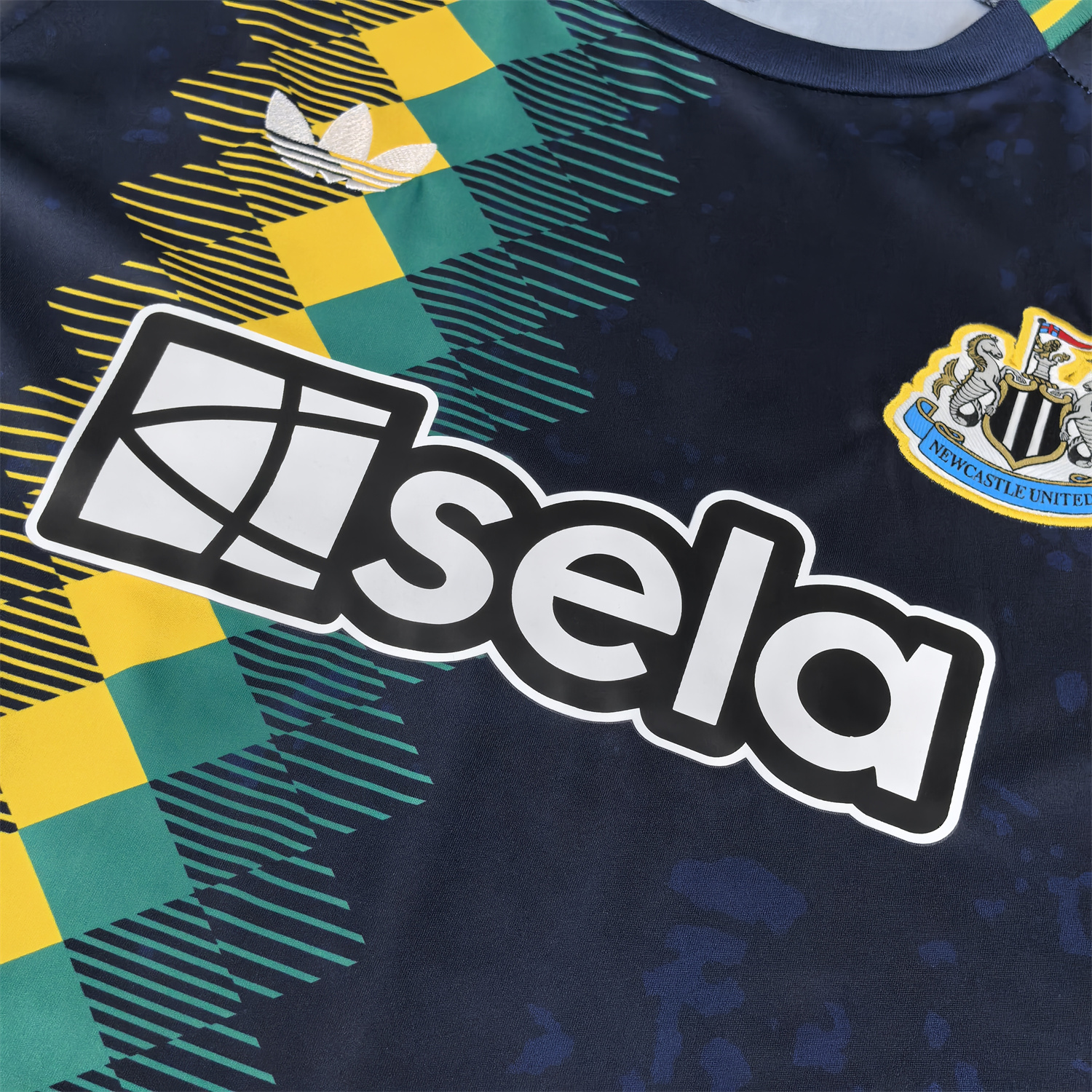 foot-Newcastle United 25-26 Yellow Green Plaids Black Special Jersey - Fans Version