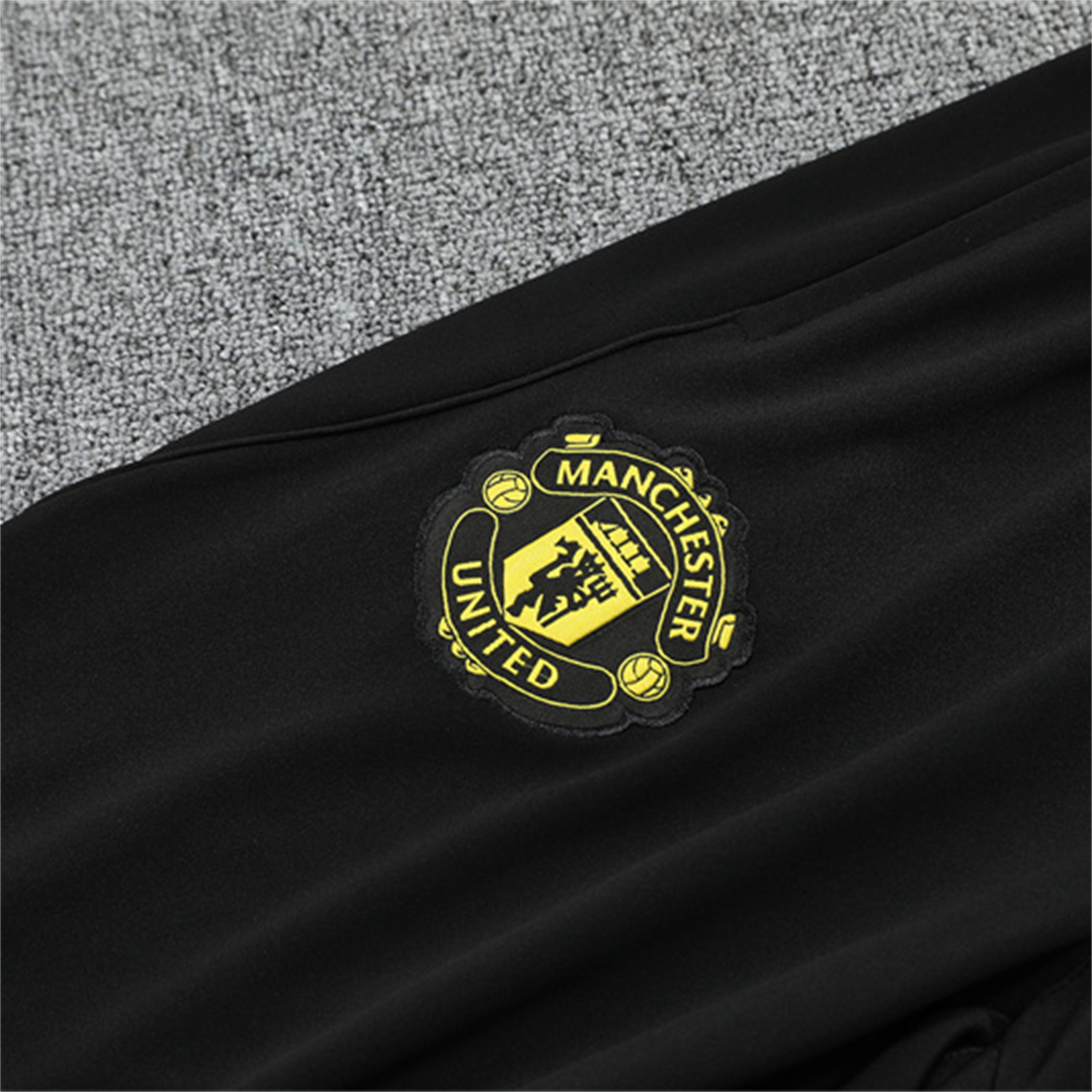 foot-Manchester United 25-26 Kid Long Sleeves Training Set - Black Top & Black Pants