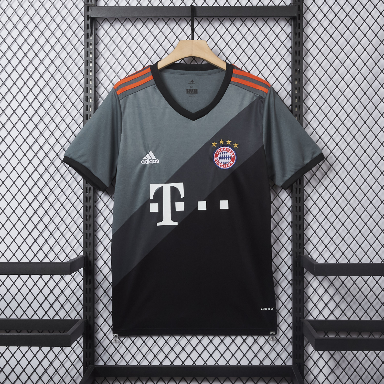 foot-Retro Bayern Munich 2016-17 Away Jersey