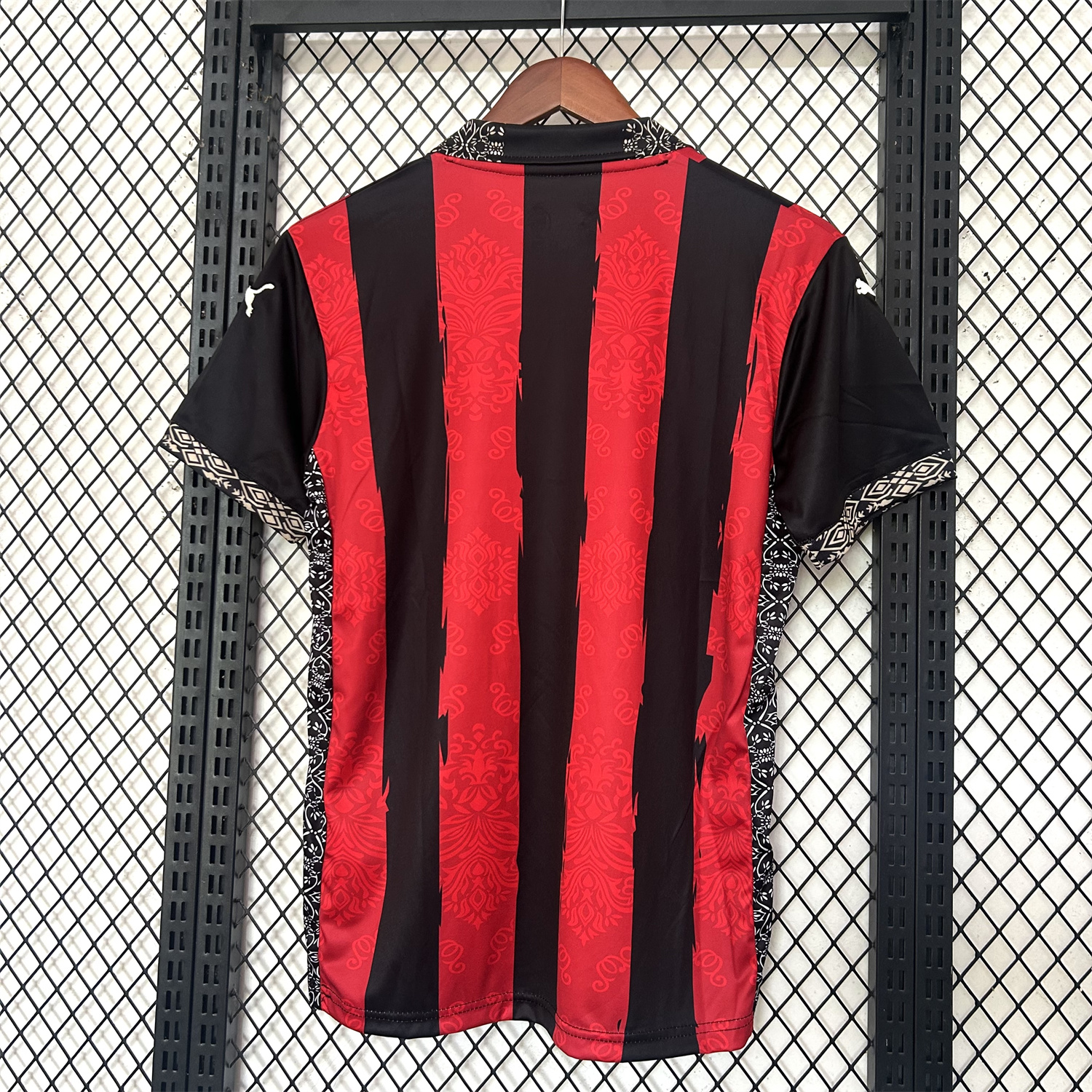 foot-AC Milan 25-26 Red And Black Special Jersey - Fans Version