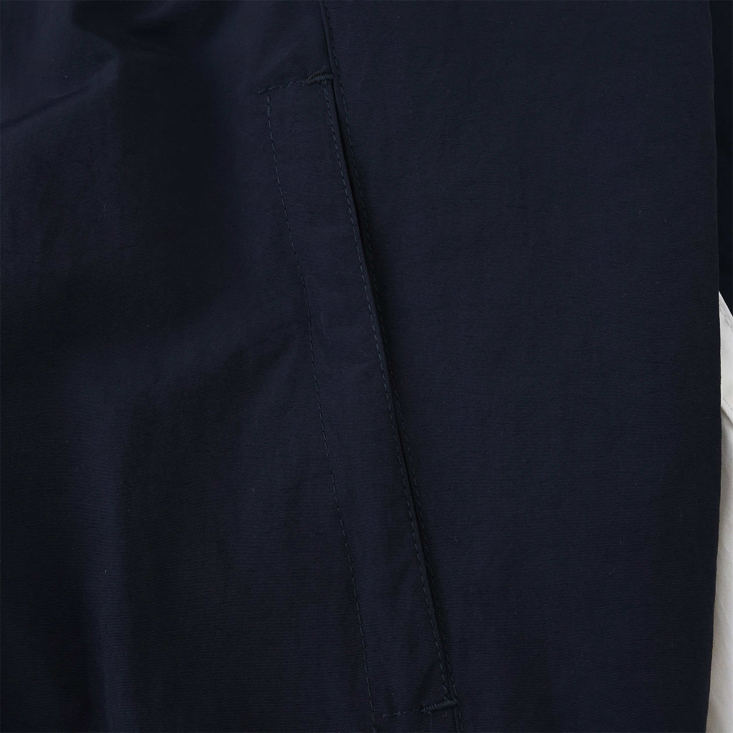 foot-Real Madrid 25-26 Throwback Windbreaker Jacket - Black