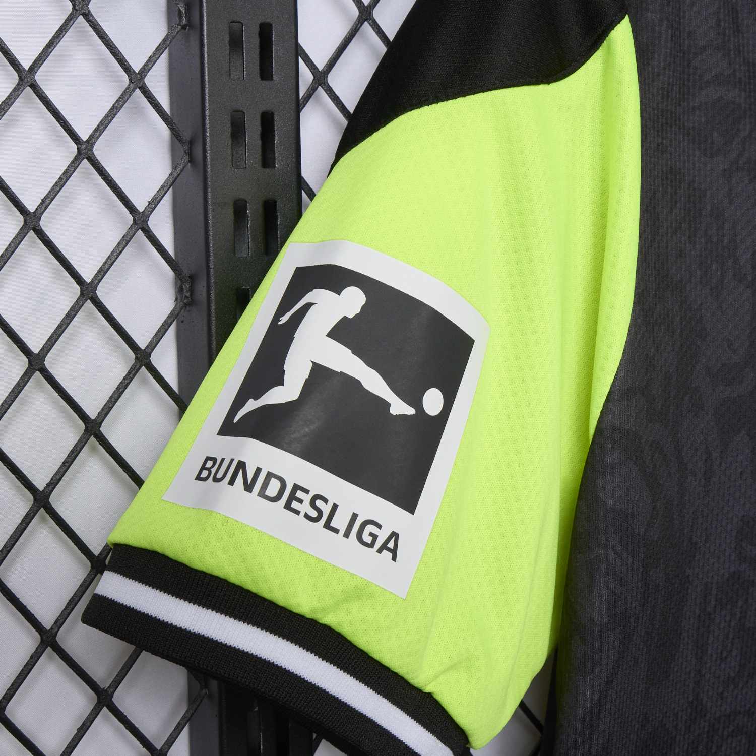 foot-Retro Dortmund 2020-21 Black Special Edition Jersey