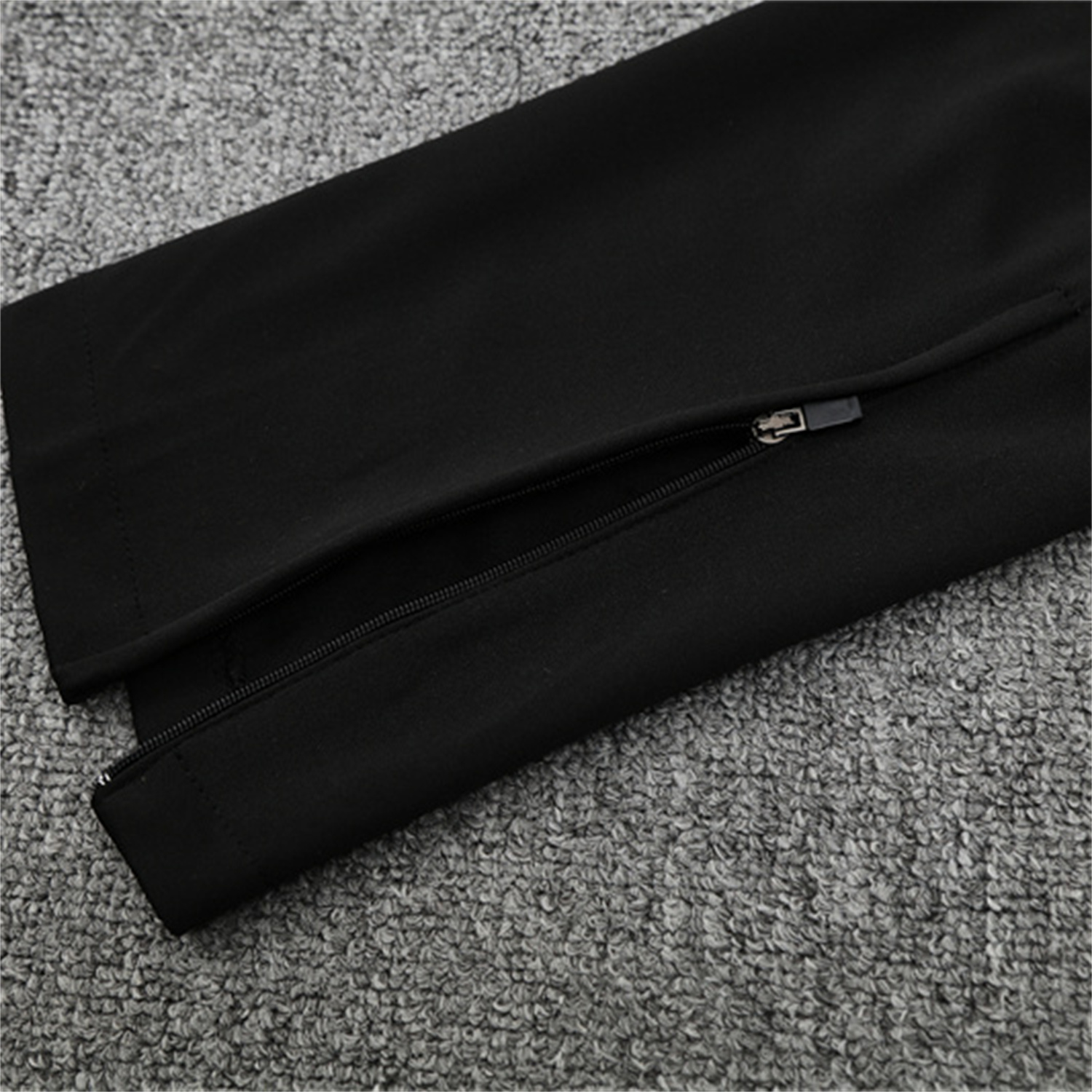 foot-PSV Eindhoven 25-26 Kids Long Sleeve Training Set - Khaki Top & Black Pants