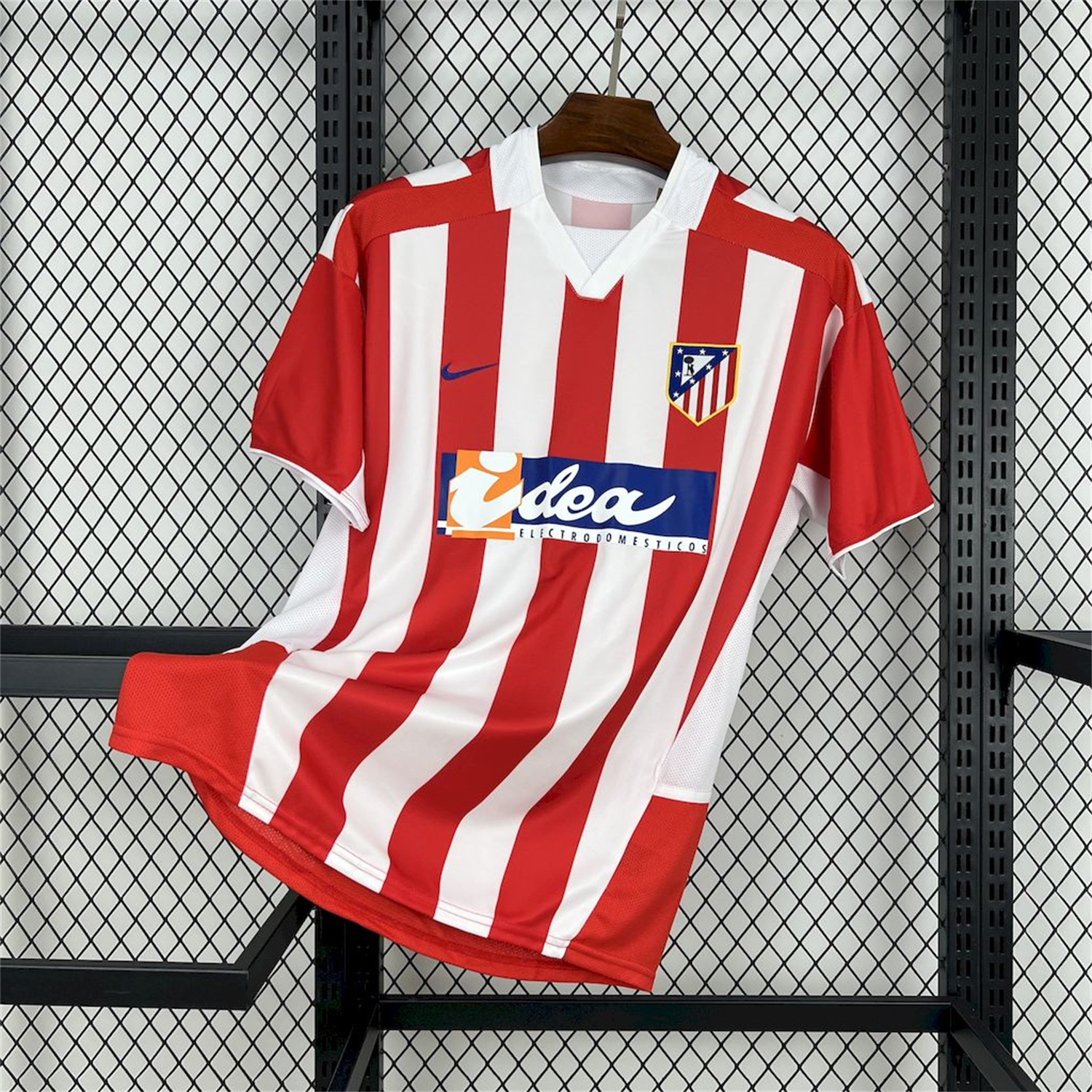 foot-Retro Atletico Madrid 2002-03 Home Jersey