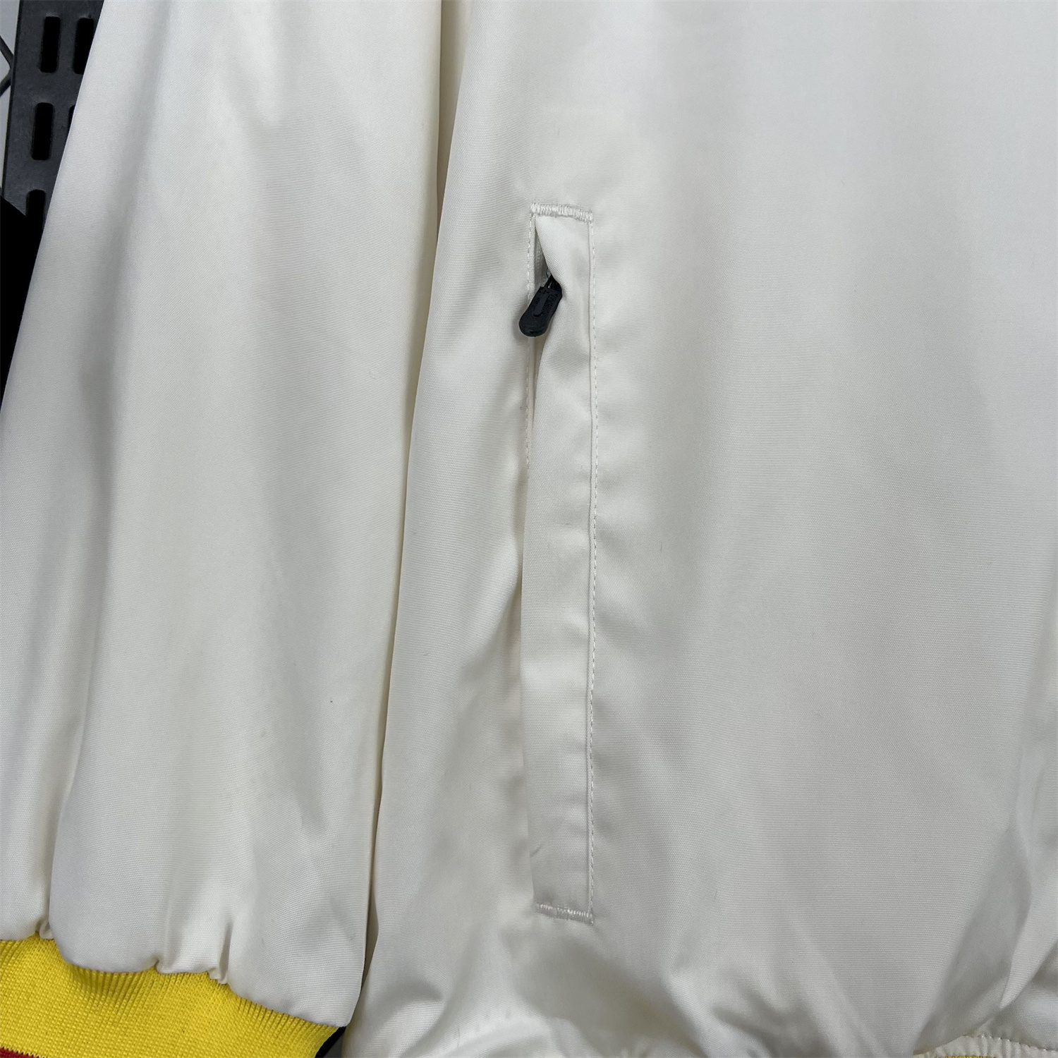 foot-Retro Barcelona 1994-95 Player Windbreaker - White