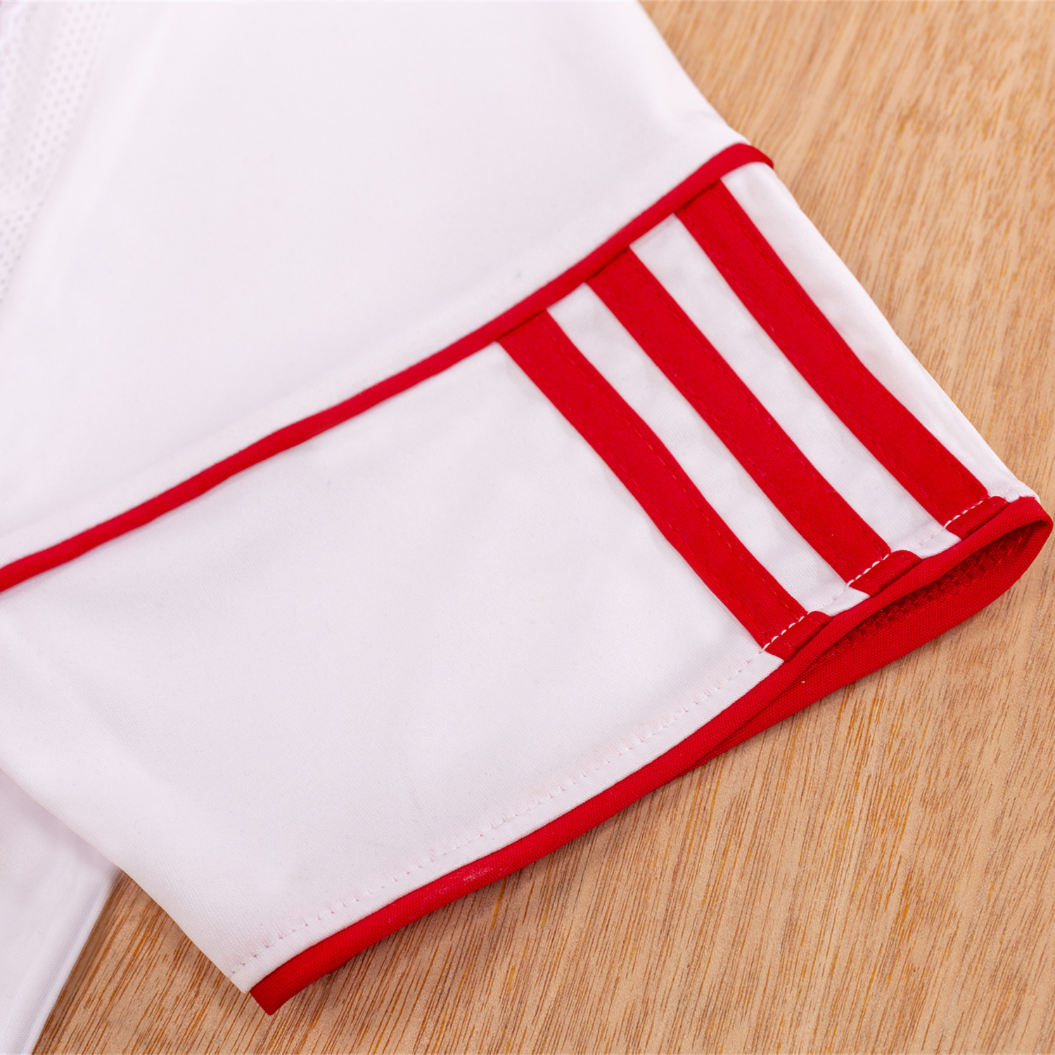 foot-Retro New York Red Bulls 2010 Home Jersey