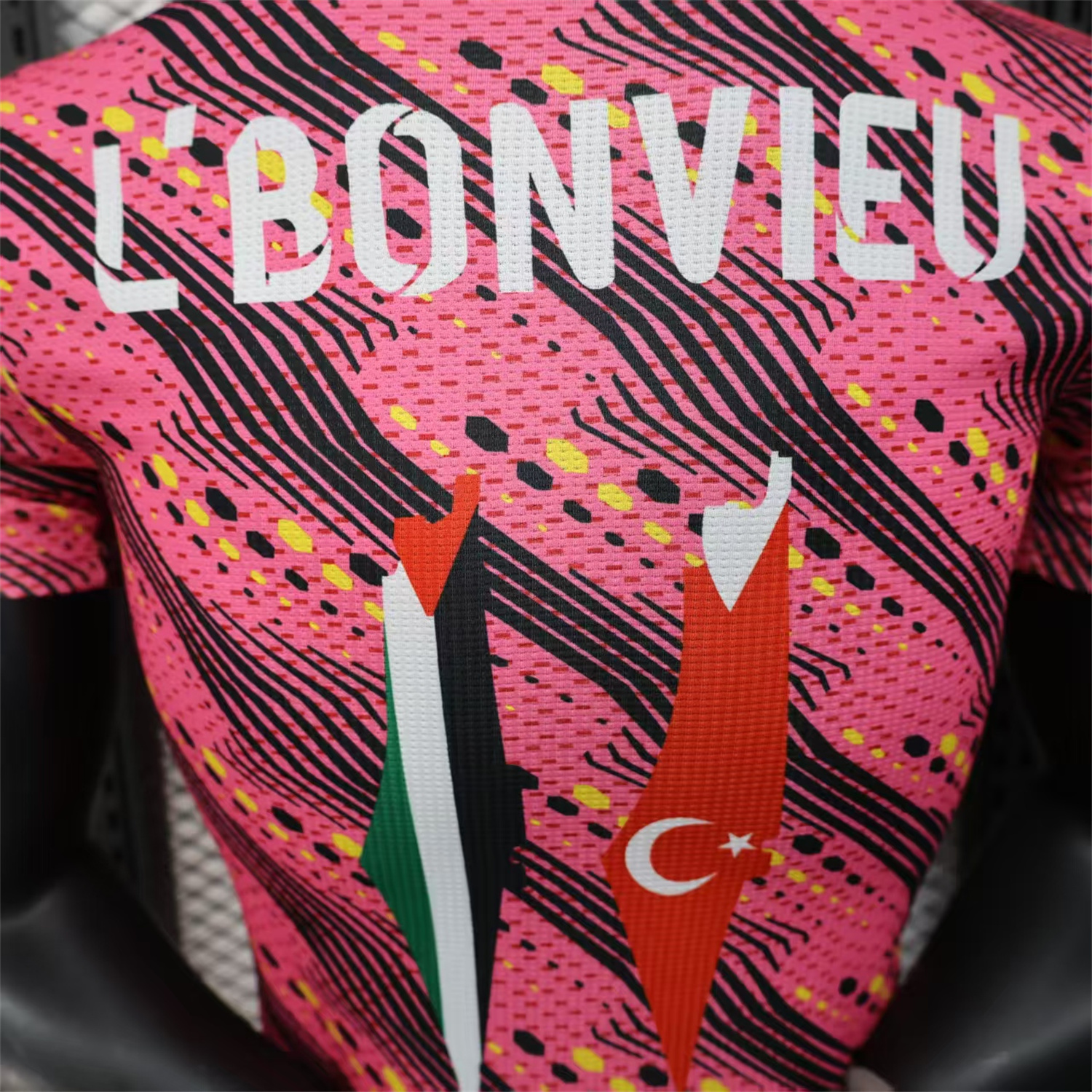 foot-Club Deportivo Palestino Palestine 25-26 Black Lines Pink Jersey With L‘BONVIEU No.11 - Player Version