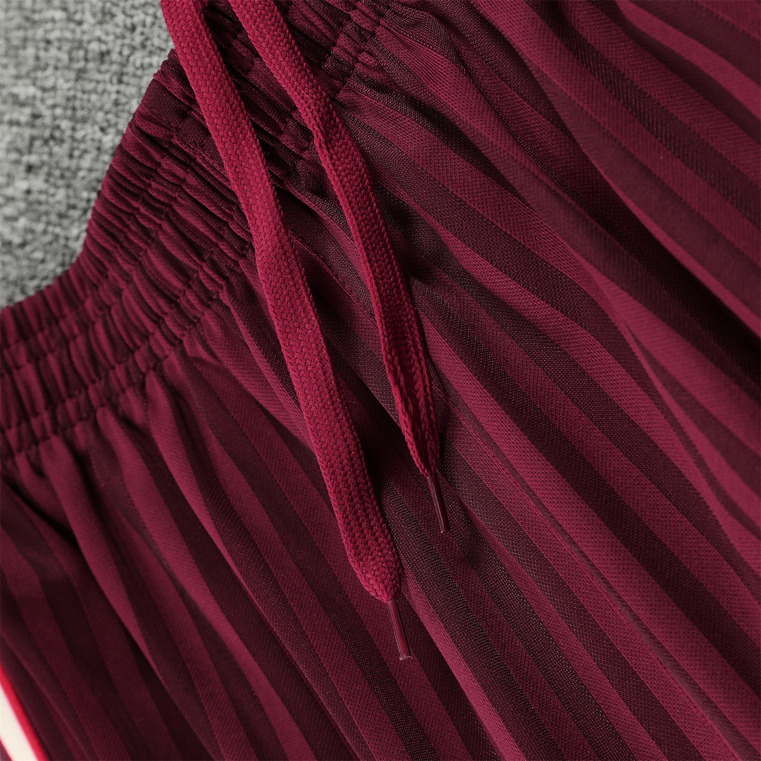 foot-Bayern Munich 25-26 Short-Sleeve Training Set - Wine Red Lines Top & Wine Red Lines Shorts