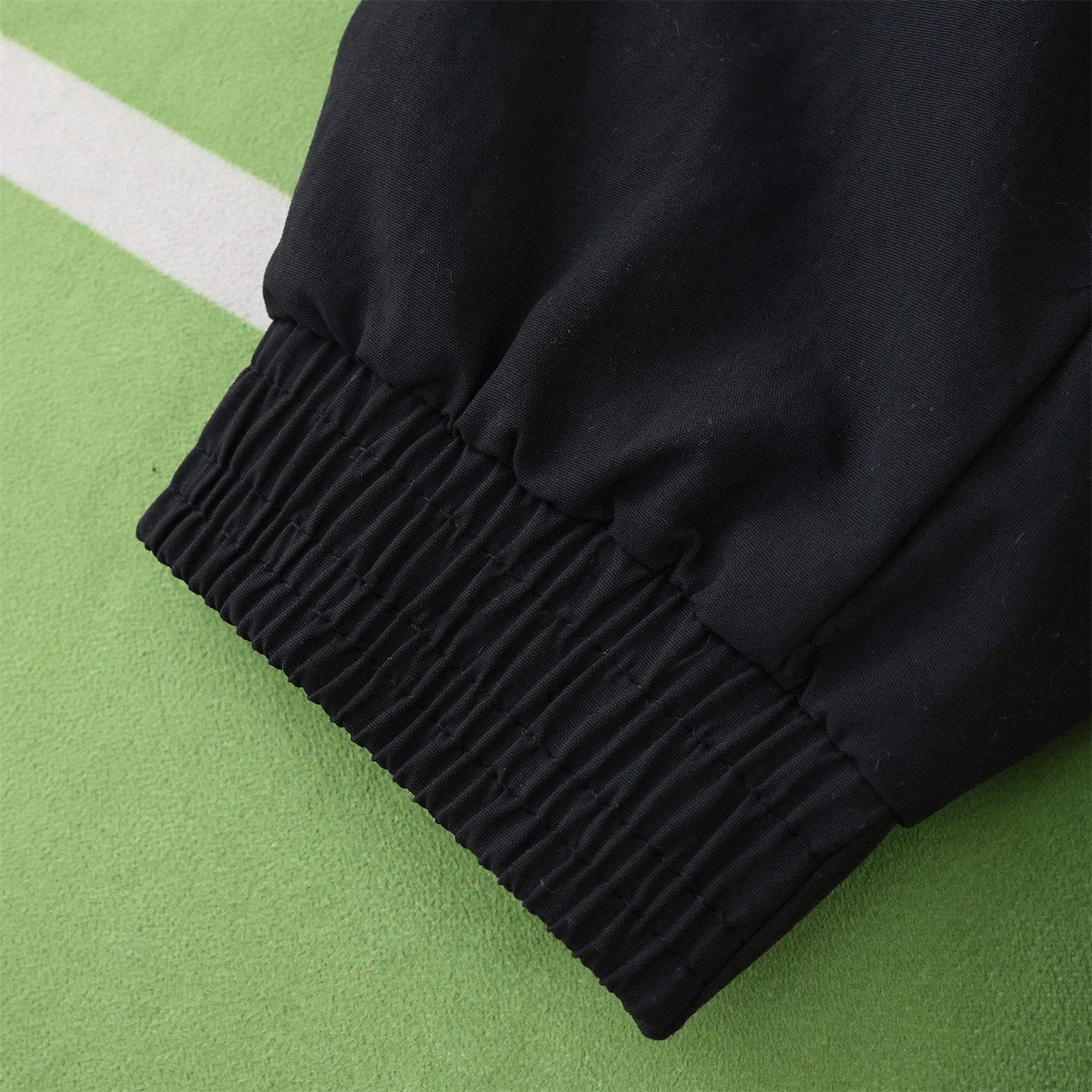 foot-Liver.pool 25-26 Throwback Windbreaker Jacket - Black