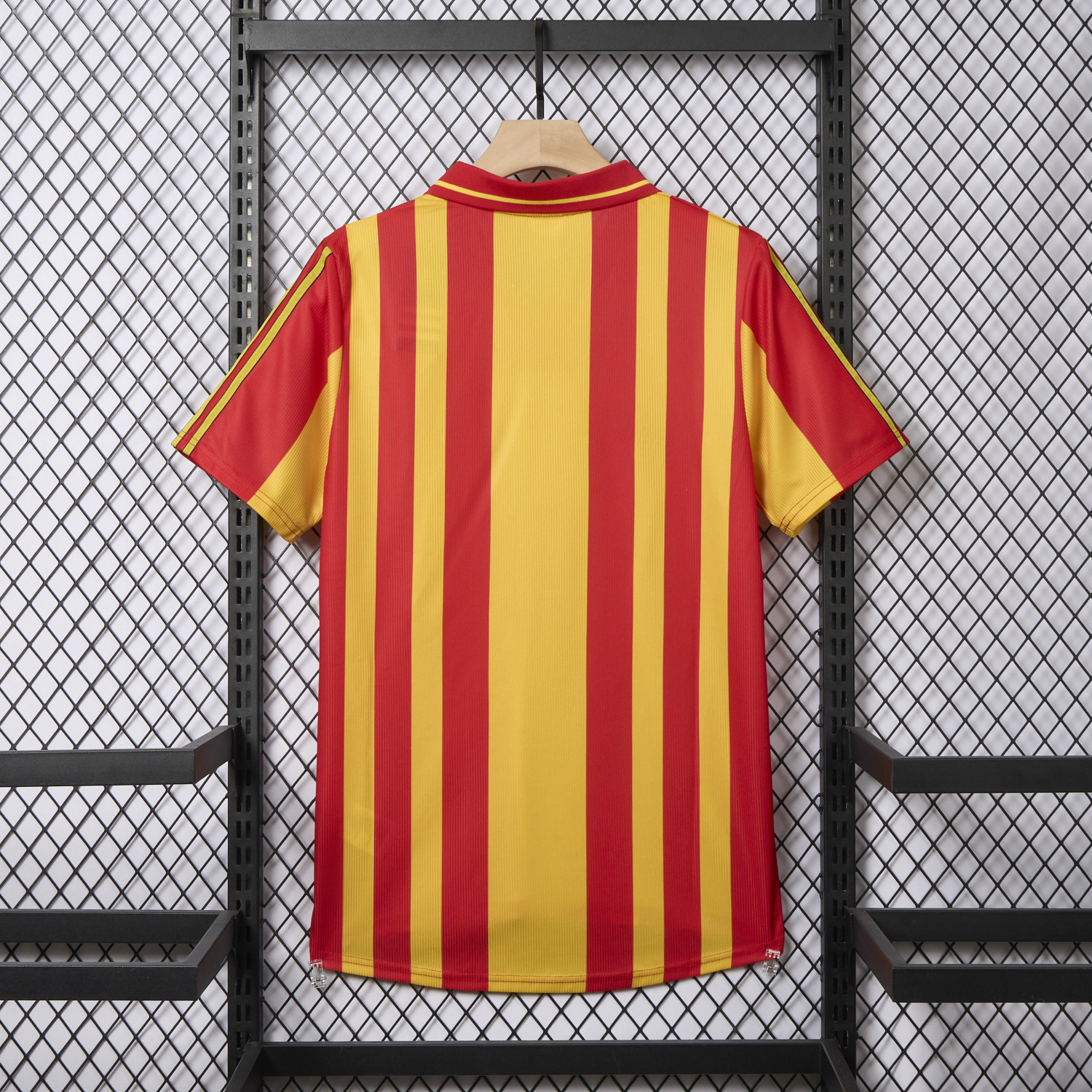 foot-Retro Galatasaray 2000-01 Home Jersey