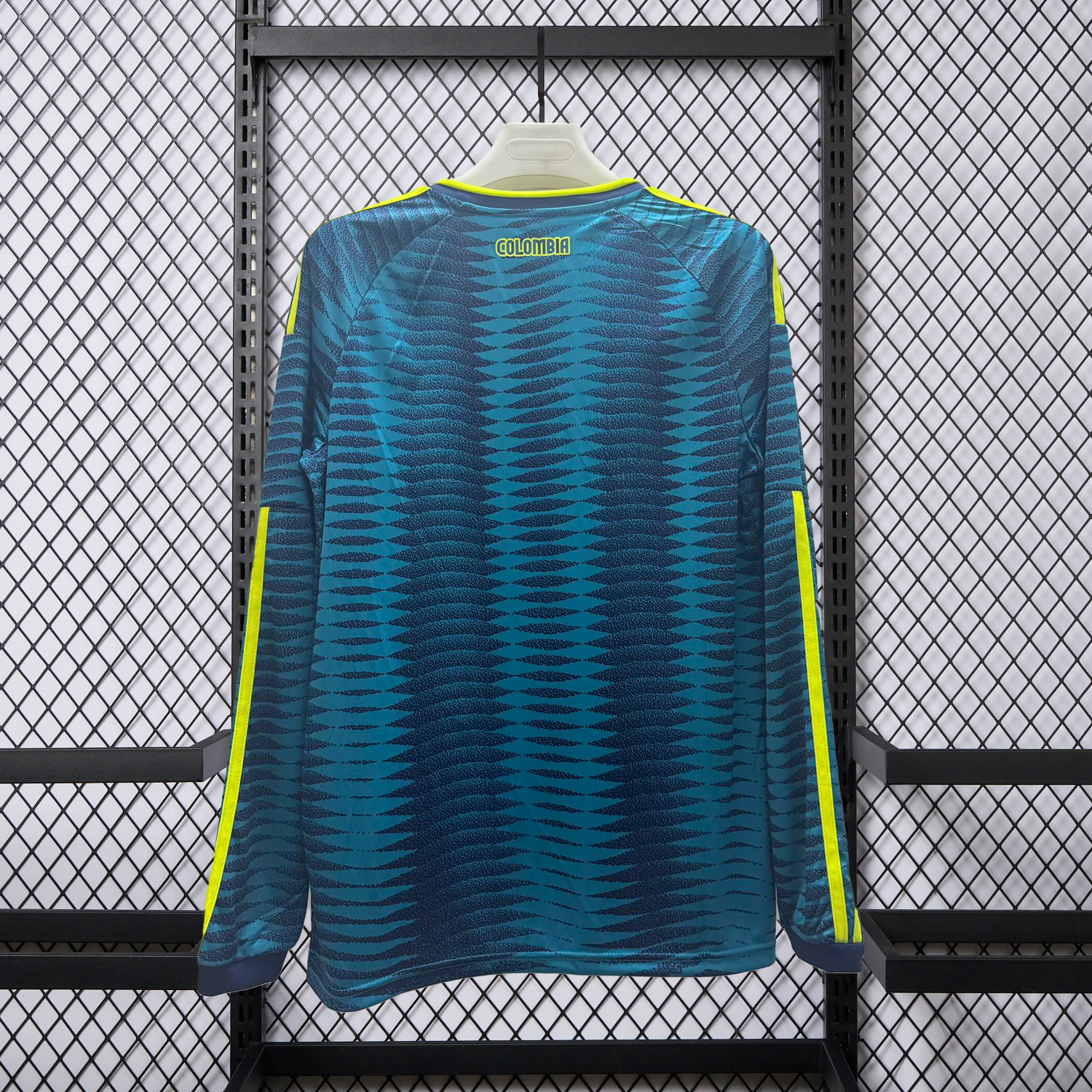 Funinjersey-Colombia 2026 Away Long Sleeves Jersey - Fans Version