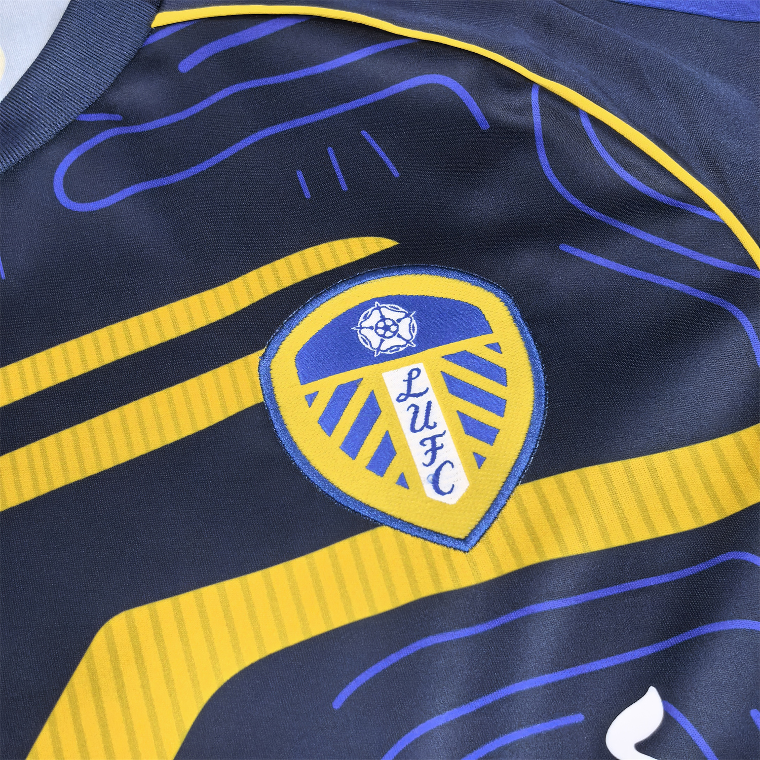 foot-Leeds United 25-26 Yellow Stripes Blue Special Jersey - Fans Version