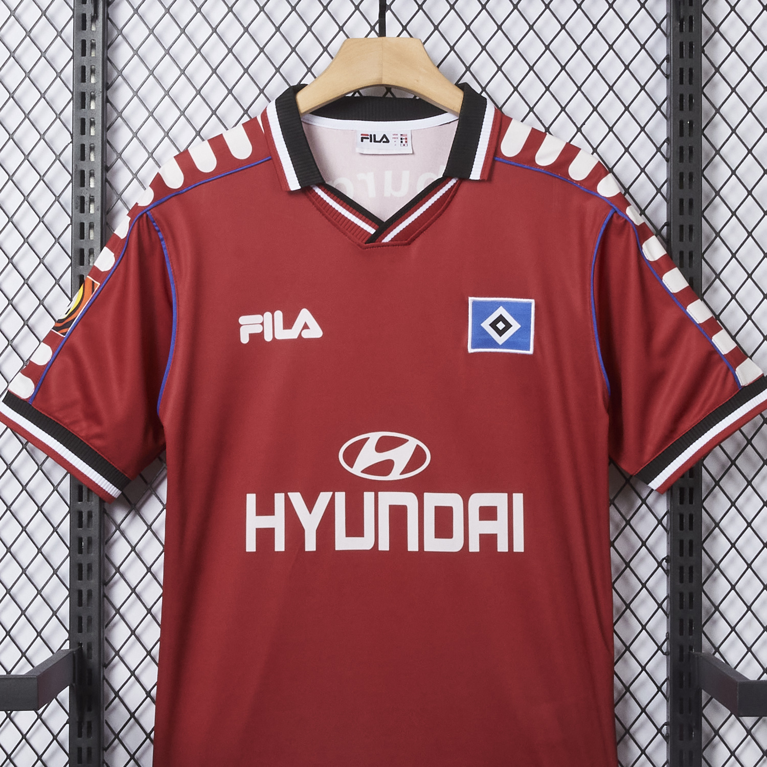foot-Retro Hamburger SV 1999-00 Third Red Jersey