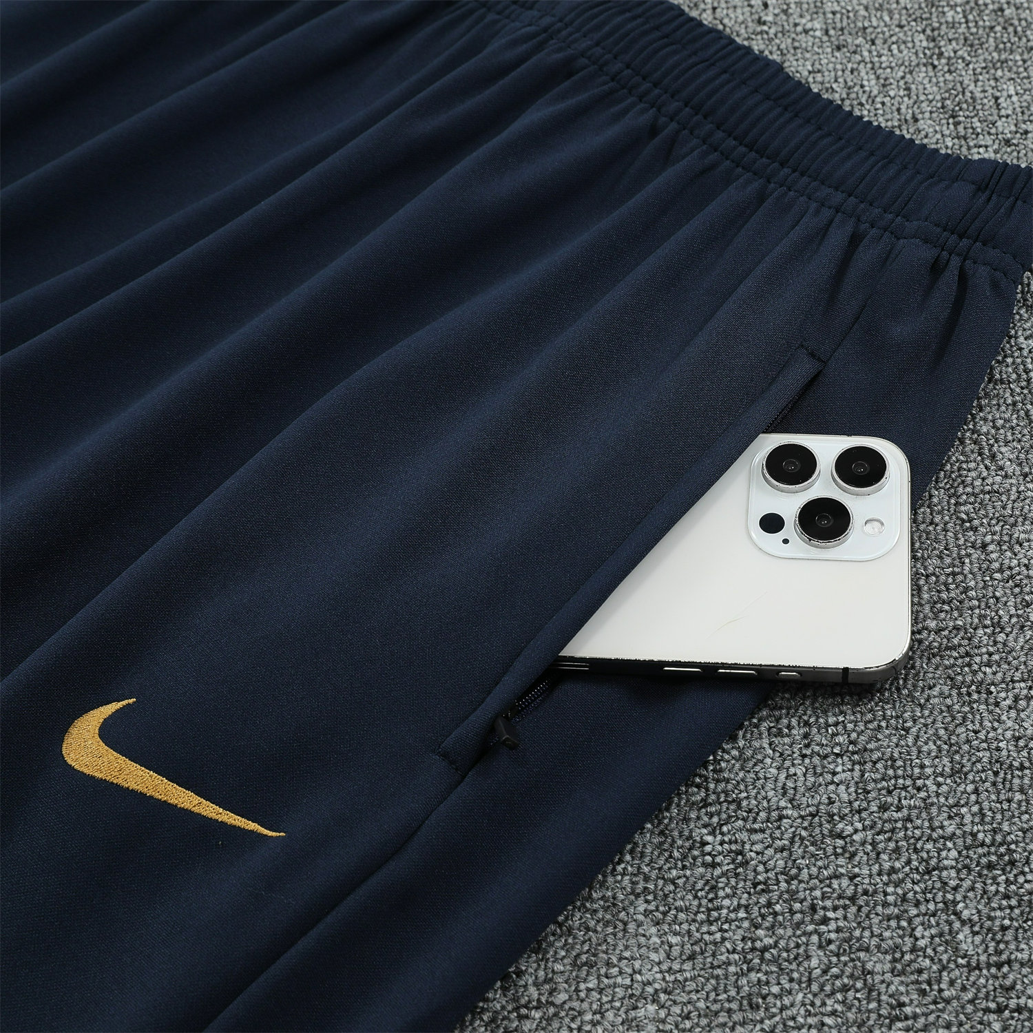 foot-Barcelona 25-26 POLO Short-Sleeve Training Set - Deep Red Top and Black Pants