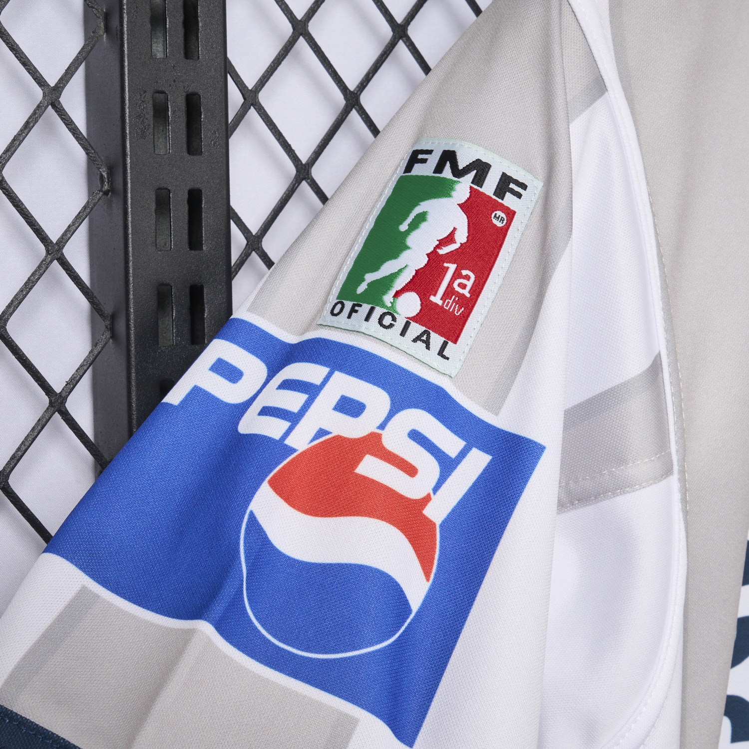 foot-Retro Pachuca 2001-02 Away Jersey