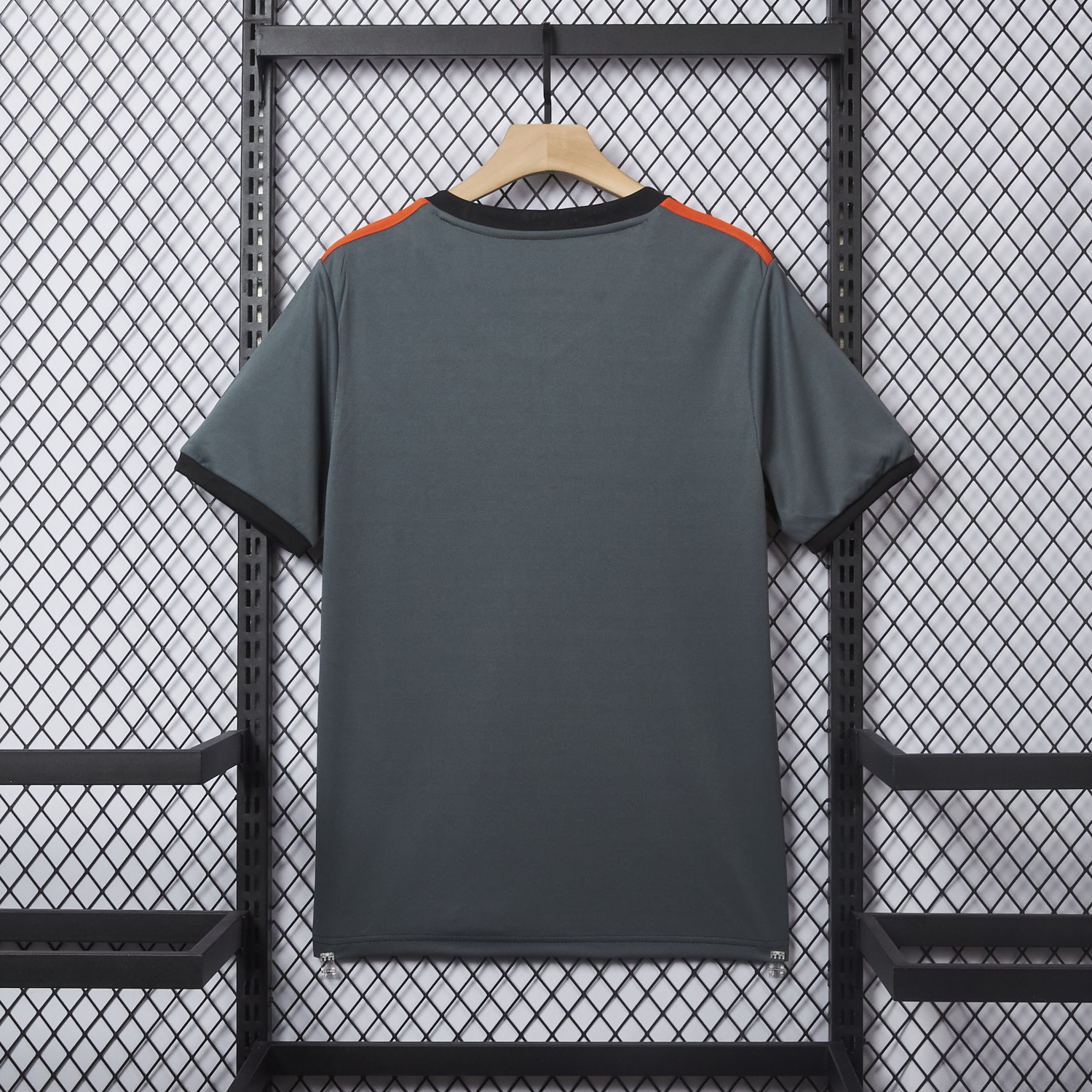 foot-Retro Bayern Munich 2016-17 Away Jersey