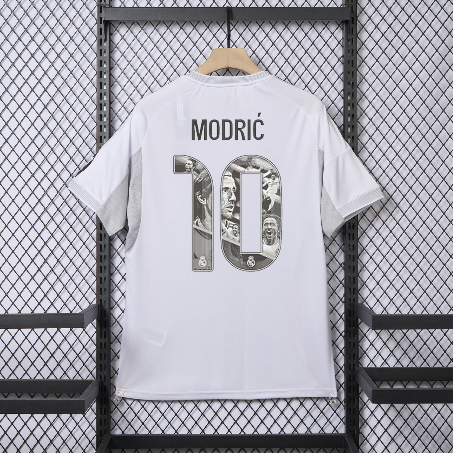 foot-Real Madrid 25-26 Home Modrić Limited Edition Jersey - Fans Version