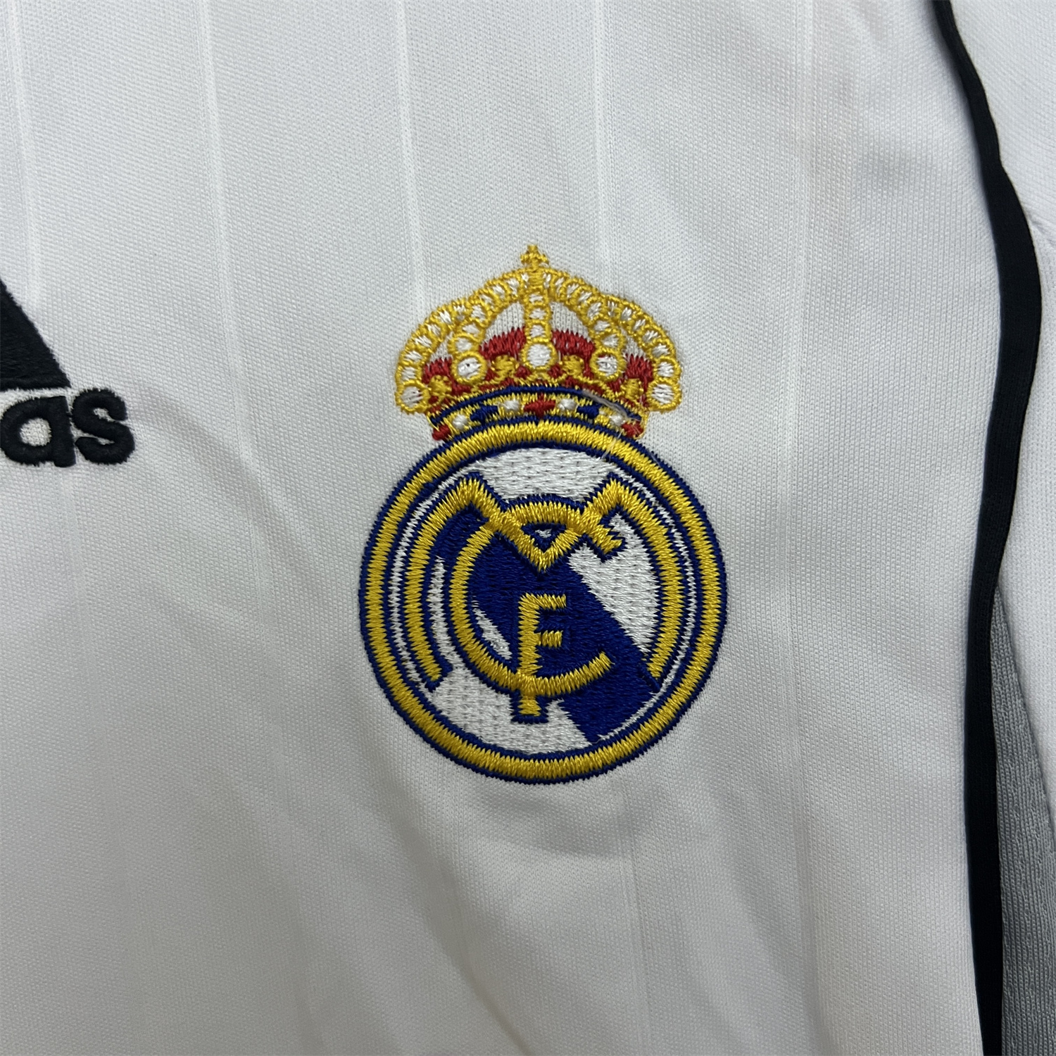 foot-Retro Real Madrid 2006-07 Home Kids Kit