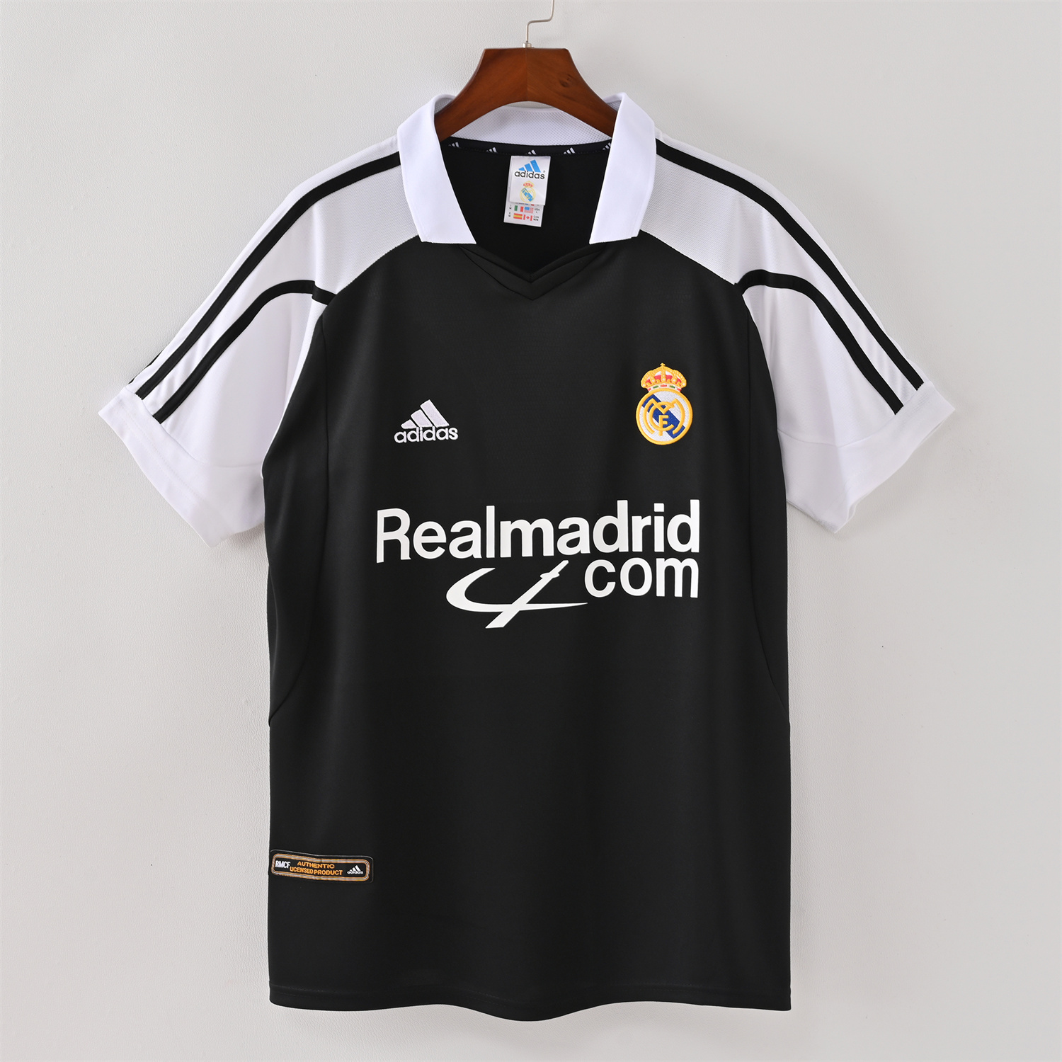 foot-Retro Real Madrid 2001-02 Away Jersey