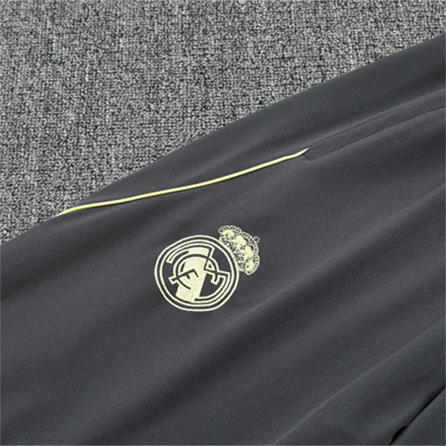 foot-Real Madrid 25-26 Long Sleeves Training Set - Yellow Top & Gray Pants