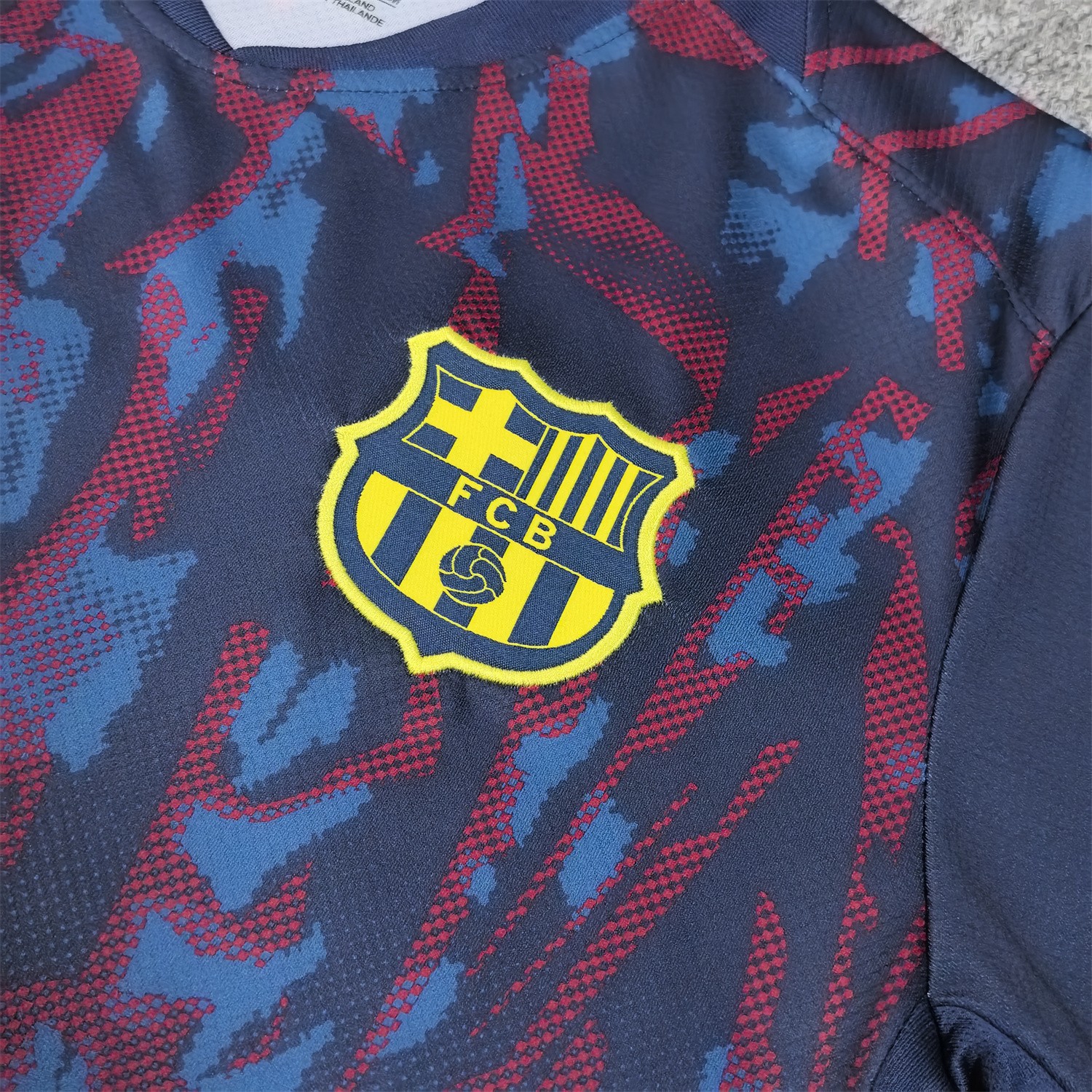 foot-Barcelona 25-26 Deep Blue Training Jersey with Red and Blue Tree Pattern - Fans Version
