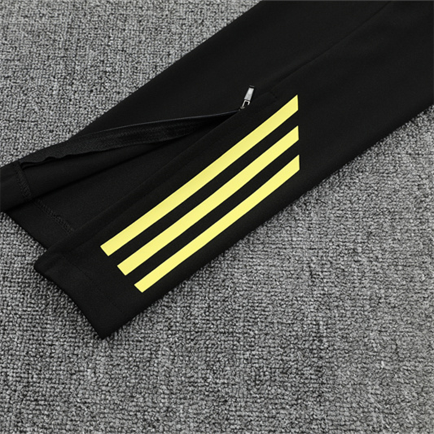 foot-Juventus 25-26 Long Sleeve Training Set - Black Top and Black Pants