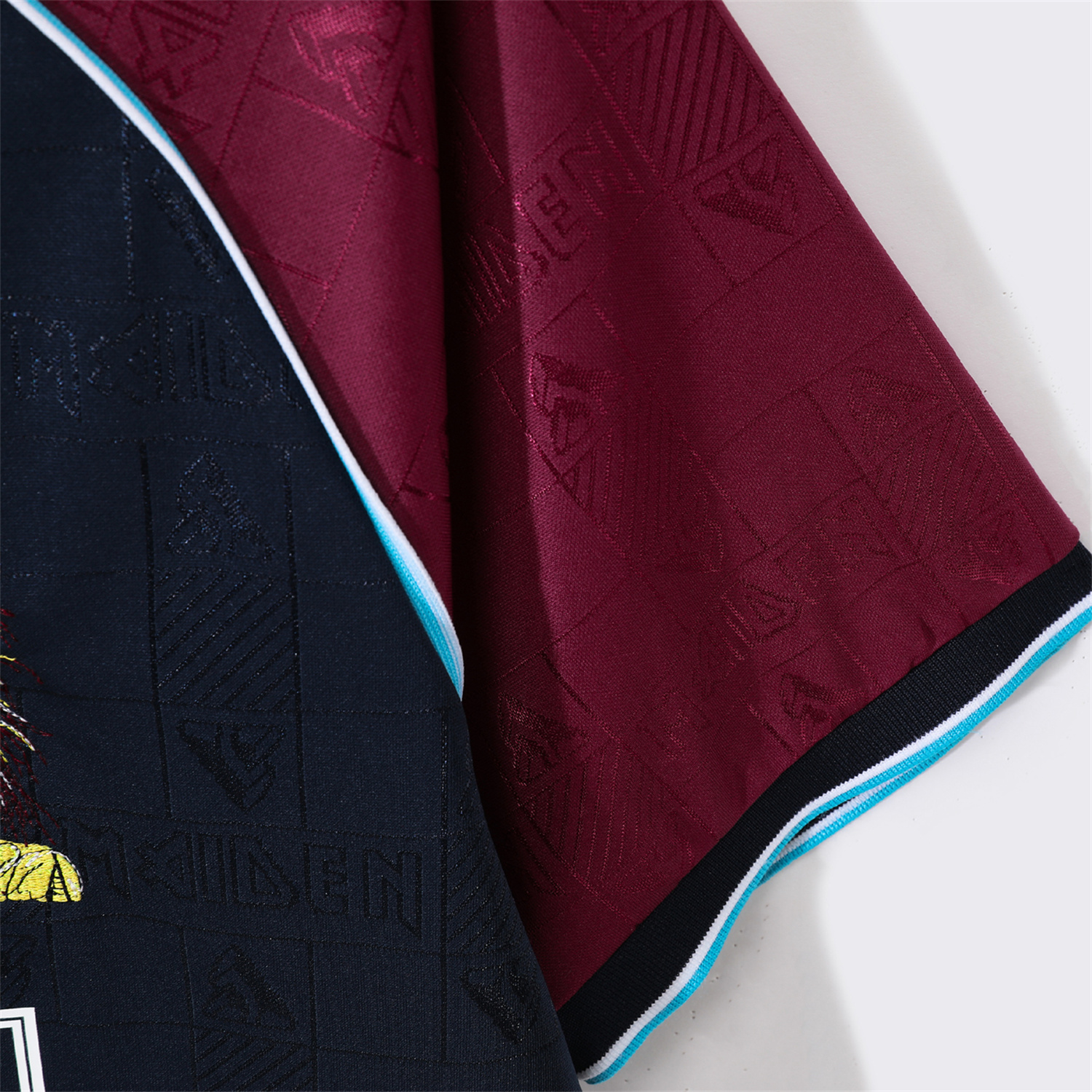 foot-Retro West Ham United 1999 Iron Maiden Home Jersey