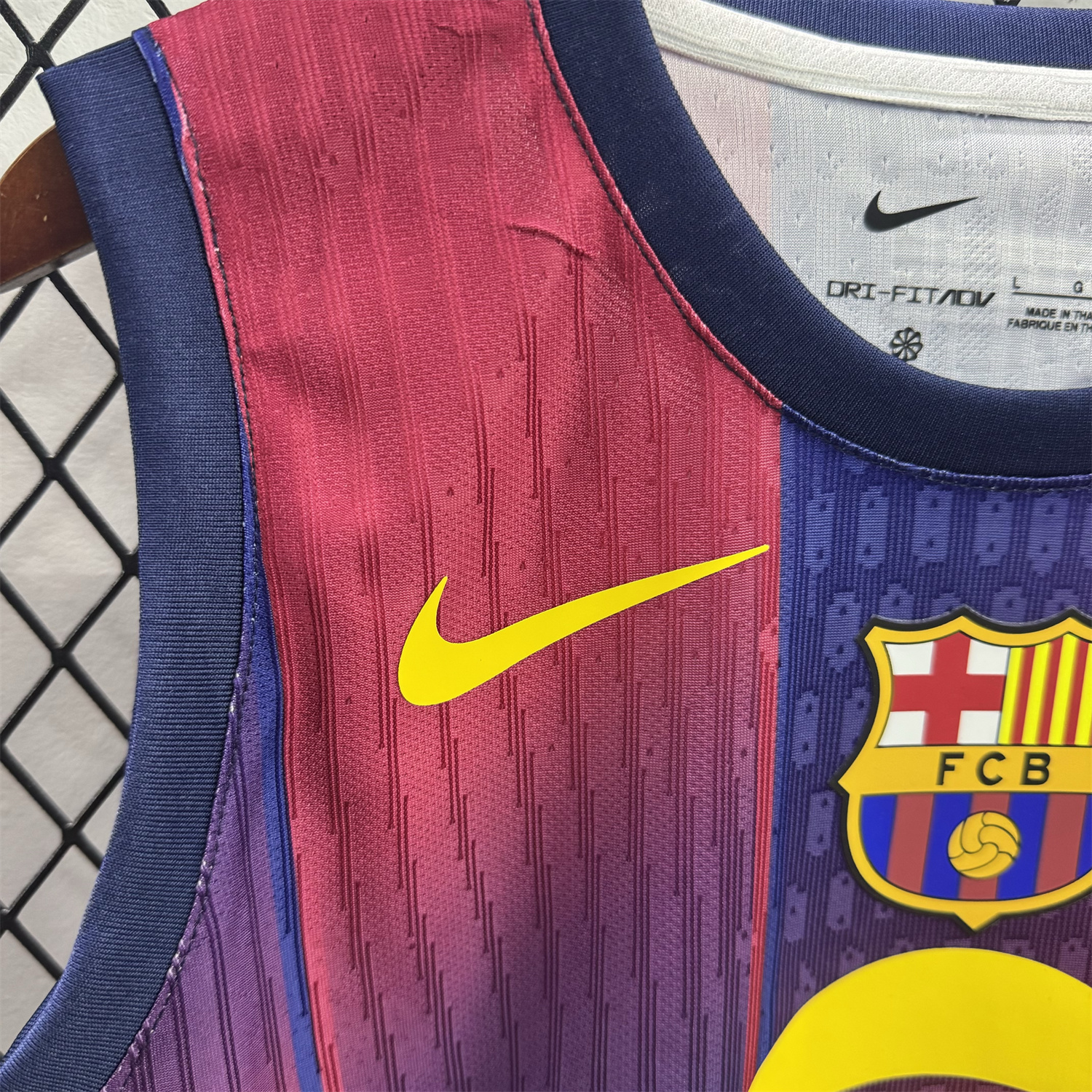 foot-Women's Barcelona 25-26 Home Center Logo Yoga Vest