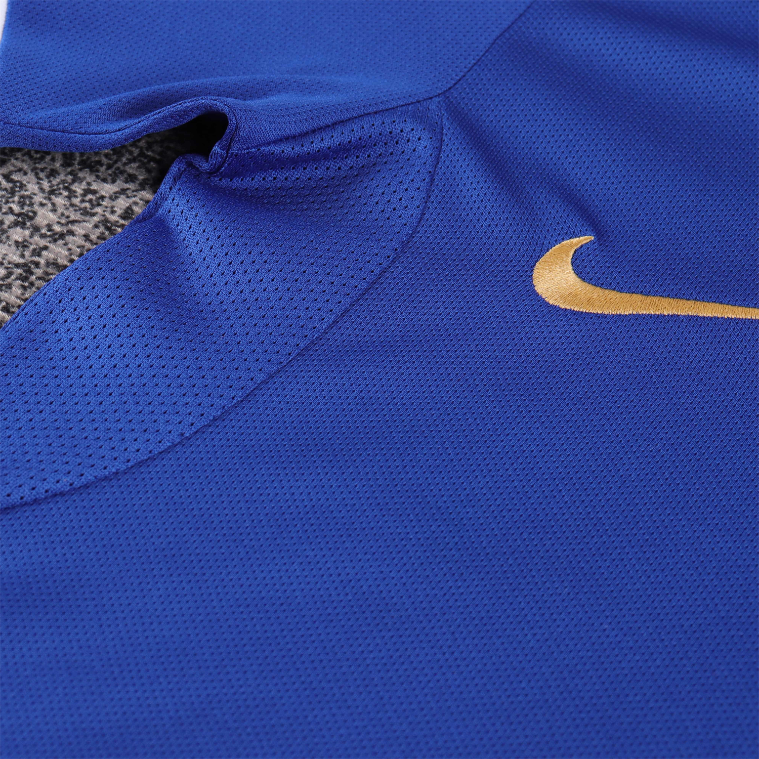 GlobeJersey-Retro Italy 1996 Home Kids Kit